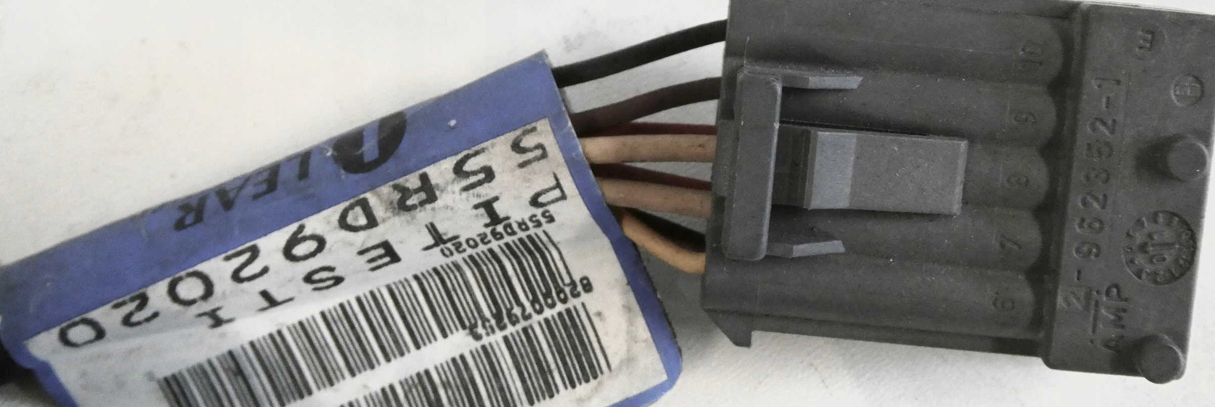 Bouton Bouton pour l’ouverture Vitres Passegers RENAULT LAGUNA II 2