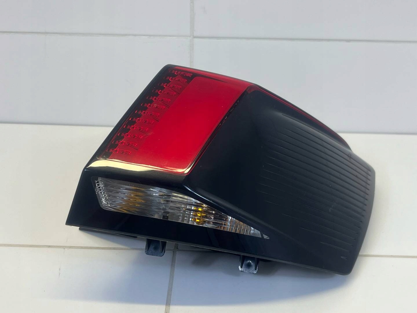 light rear right side Peugeot 3008 2 2019 9810477080