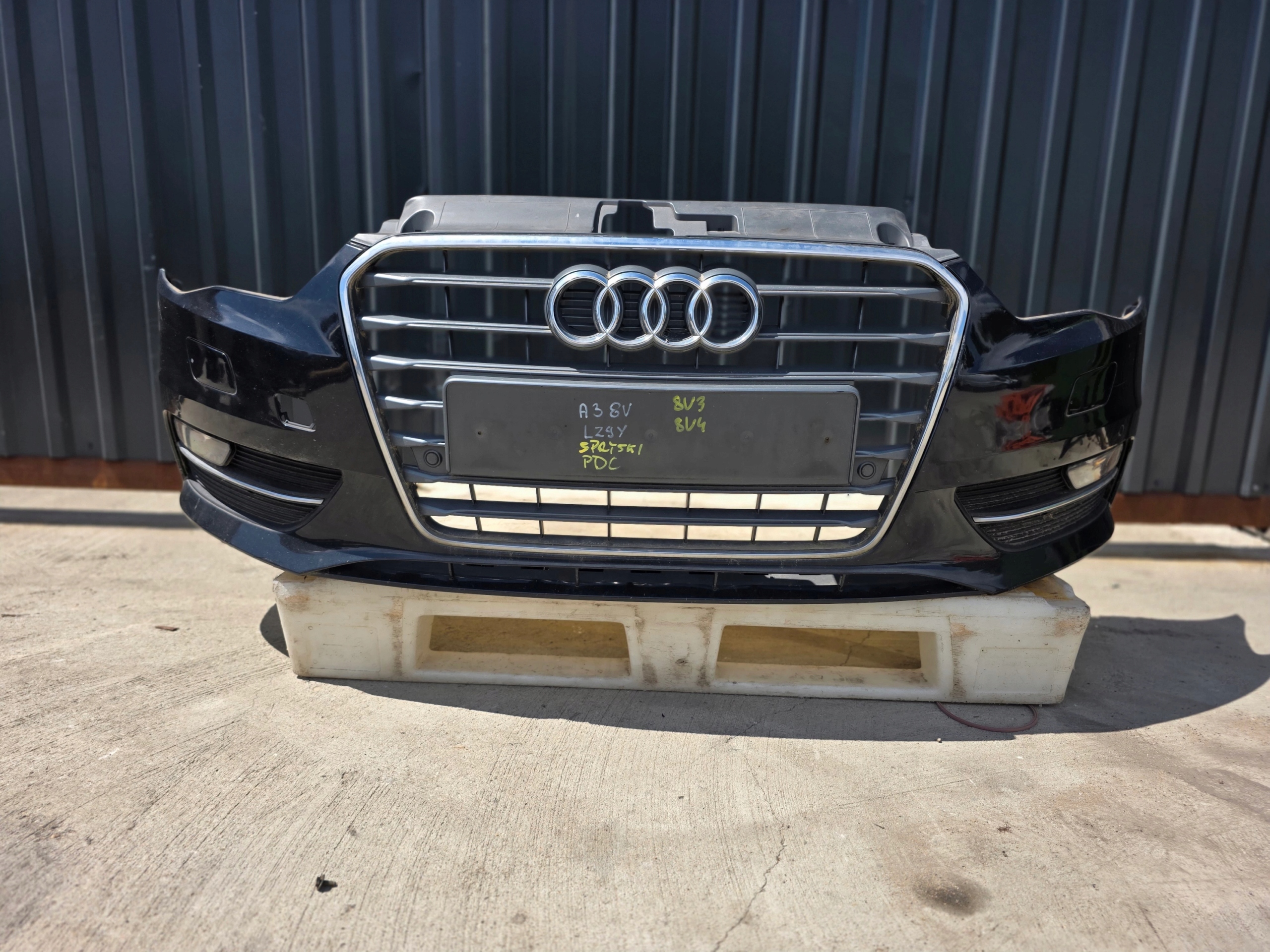 bumper front complete AUDI A3 8V 3-door SPORTBACK PDC LZ9Y 2011-2016 !!!