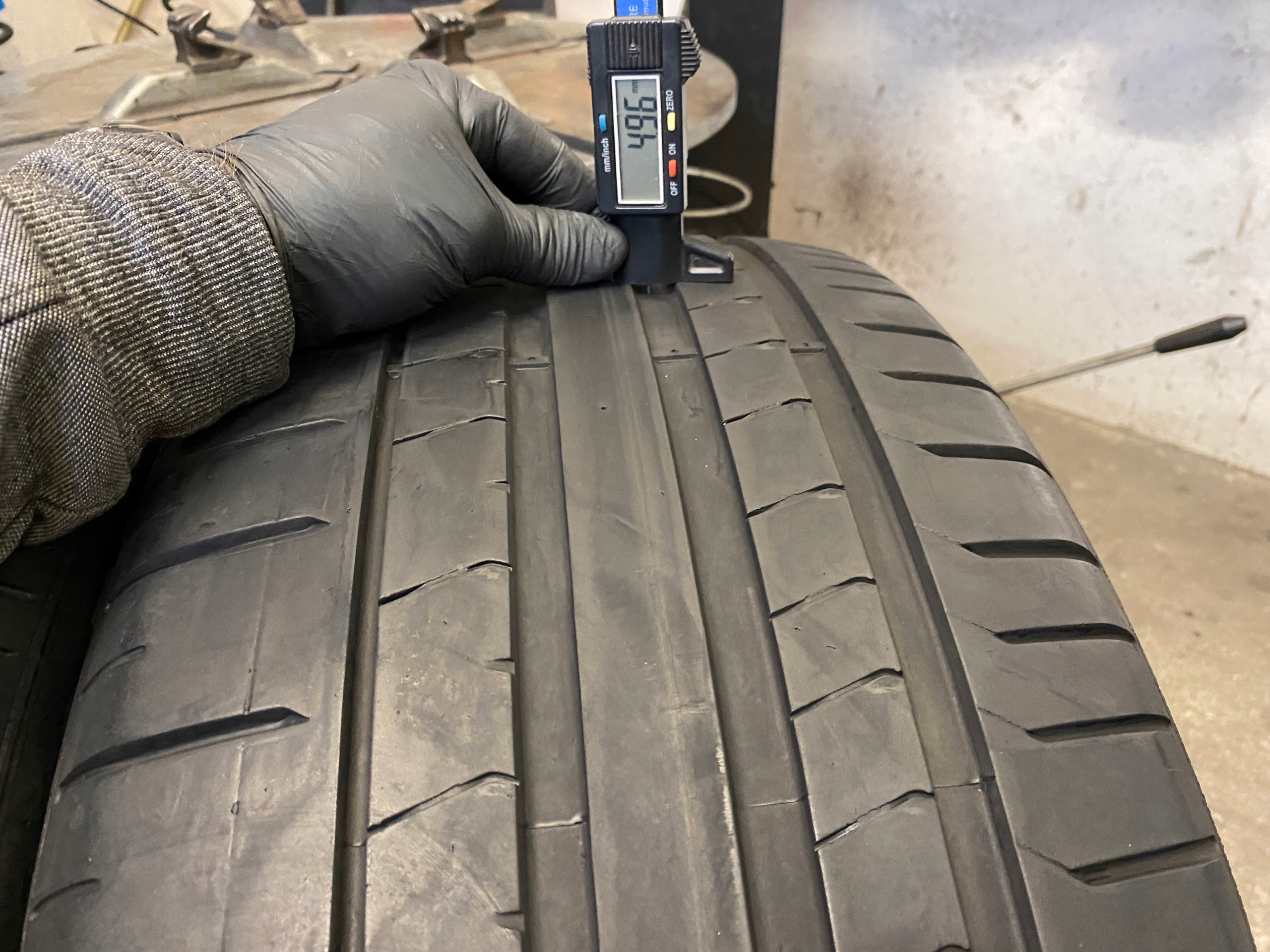 2 tyres summer 285/40R21 109Y Pirelli P Zero PZ4 6,5mm
