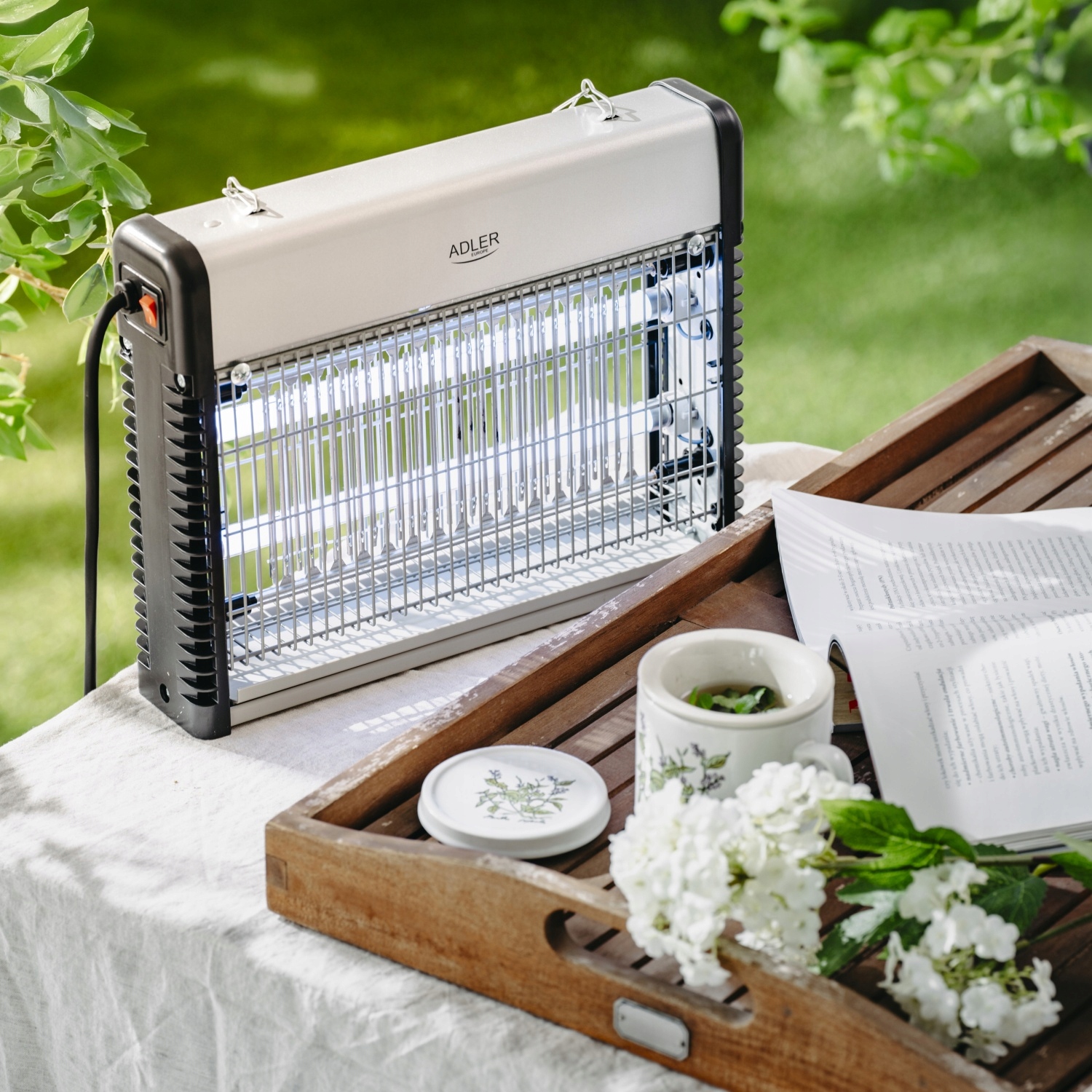 Lampa Owadobójcza LED AD 7940 - Skuteczna i Bezpieczna 2200V