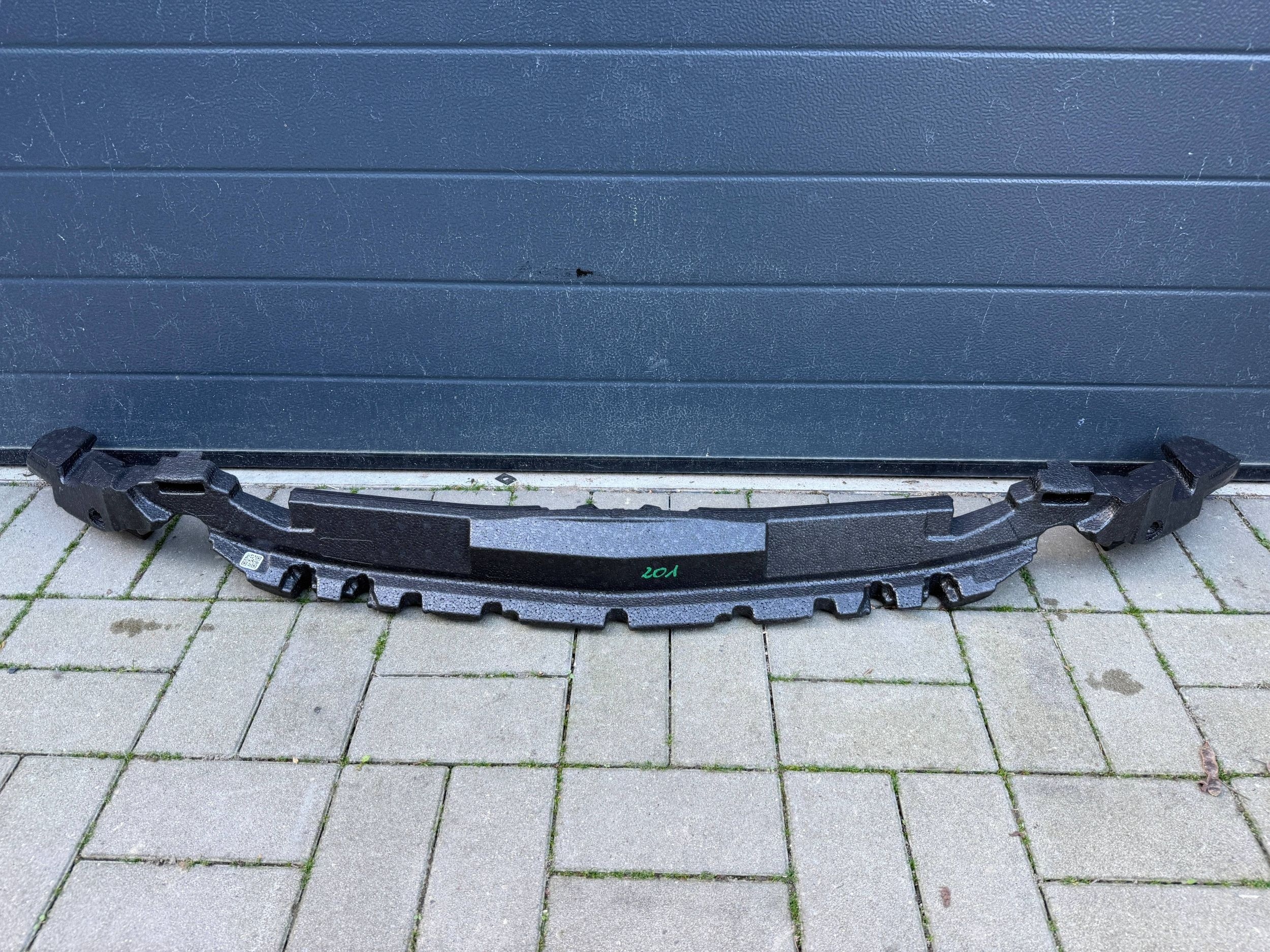 Mercedes Cla 118 Amg absorber pianka front front