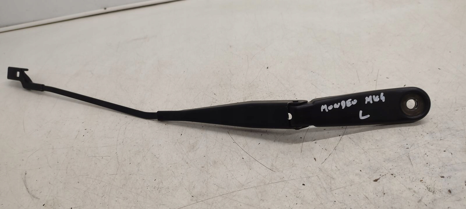 wiper arm right Ford Mondeo MK4 2,0 TDCI