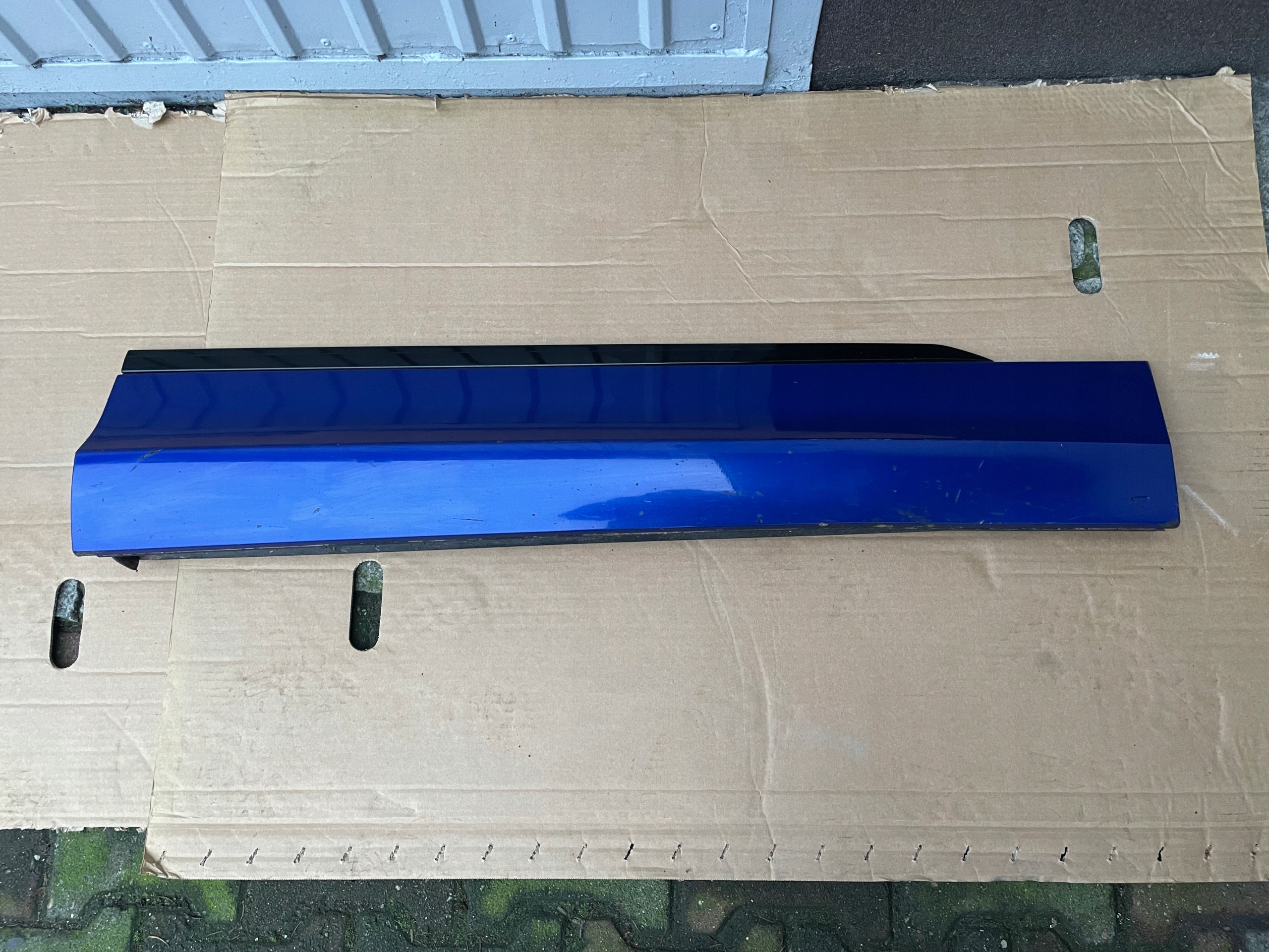 VW TIGUAN II R-LINE PRAWA LISTWA DRZWI PRZÓD 5NA854940M