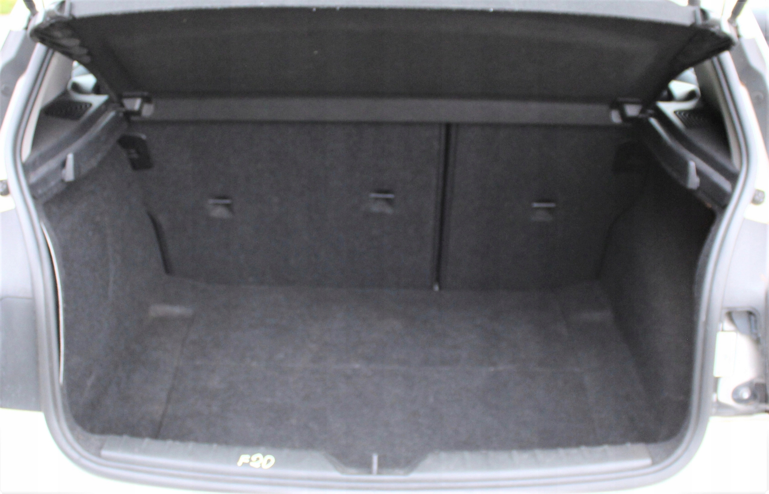 GUMOWA USZCZELKA KLAPY BAGAŻNIKA BMW F20