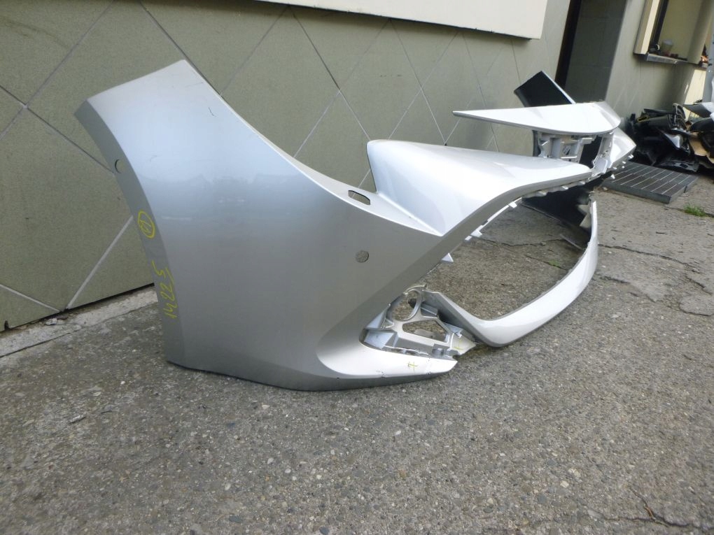 TOYOTA COROLLA E21 HB KOMBI 18- front bumper