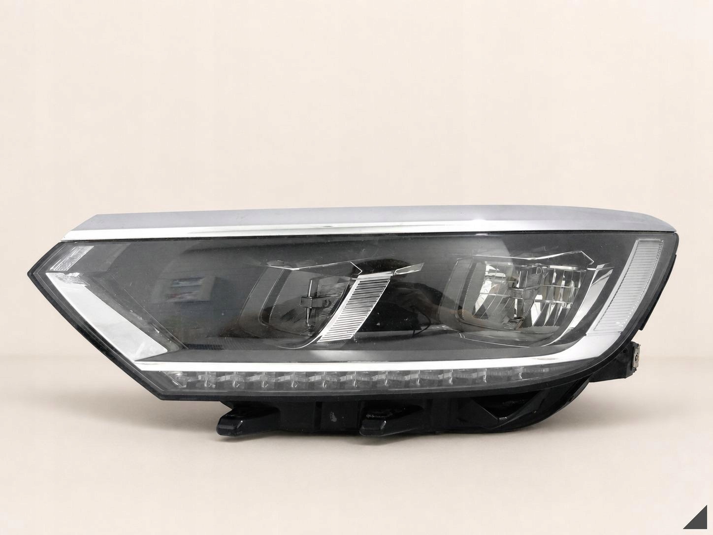 VW PASSAT B8 3G1 3G0 14-19 light BASIC FULL LED left front EUROPA