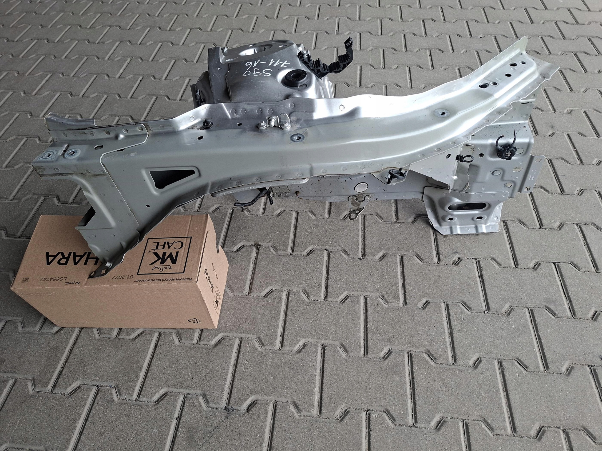quarter right VOLVO S90 II 711 -16