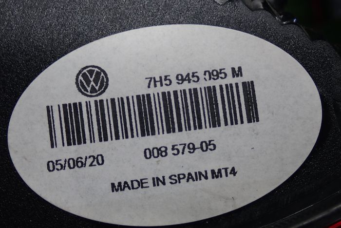 VW T5 03-15 light left rear rear part