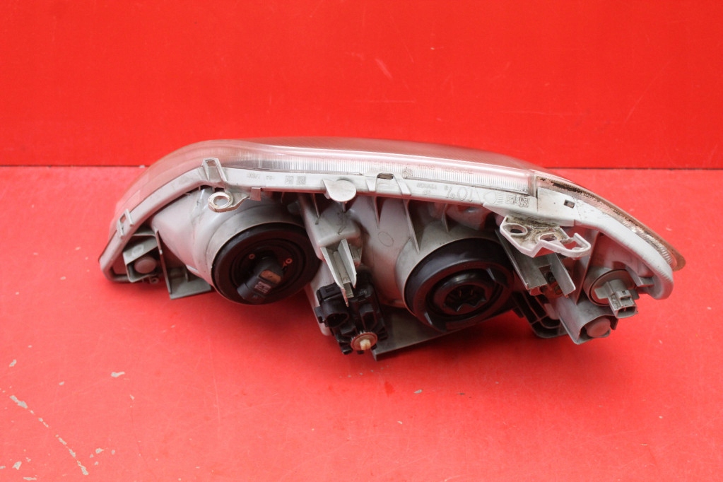 REFLEKTOR right light front EU TOYOTA COROLLA E12 01-06