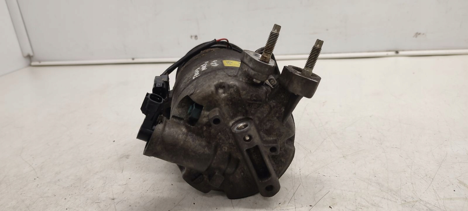 compressor of the air conditioning compressor; Ford Focus MK3 1,0 Ecoboost