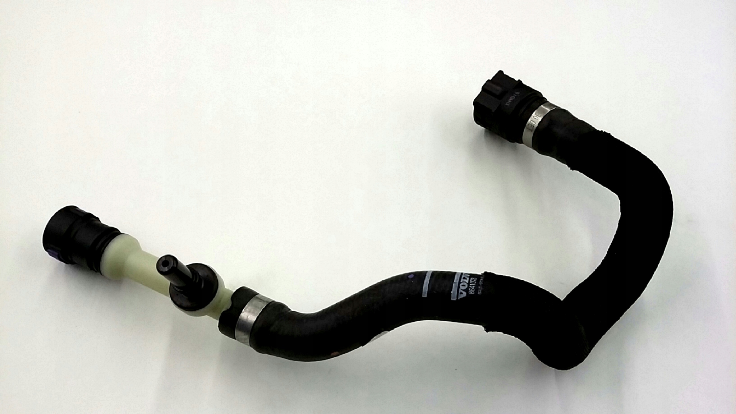 Volvo S60 V60 S80 XC70 XC60 trubka hadice vodní hadice 8641078