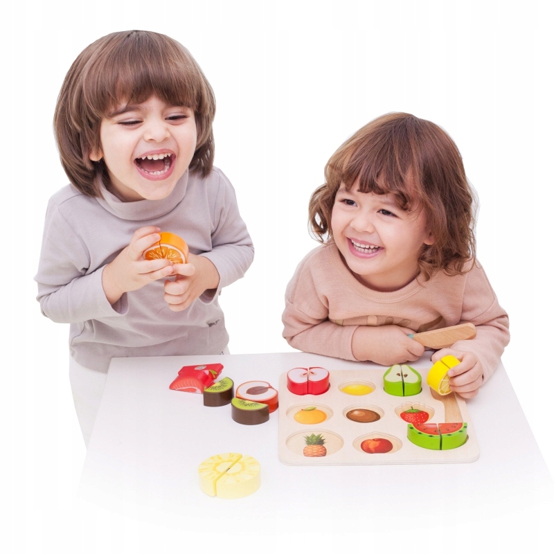 DREWNIANY ZESTAW DO KROJENIA OWOCÓW CLASSIC WORLD NÓŻ 20 EL. 18M+ EDUKACJA Minimalny wiek dziecka 1