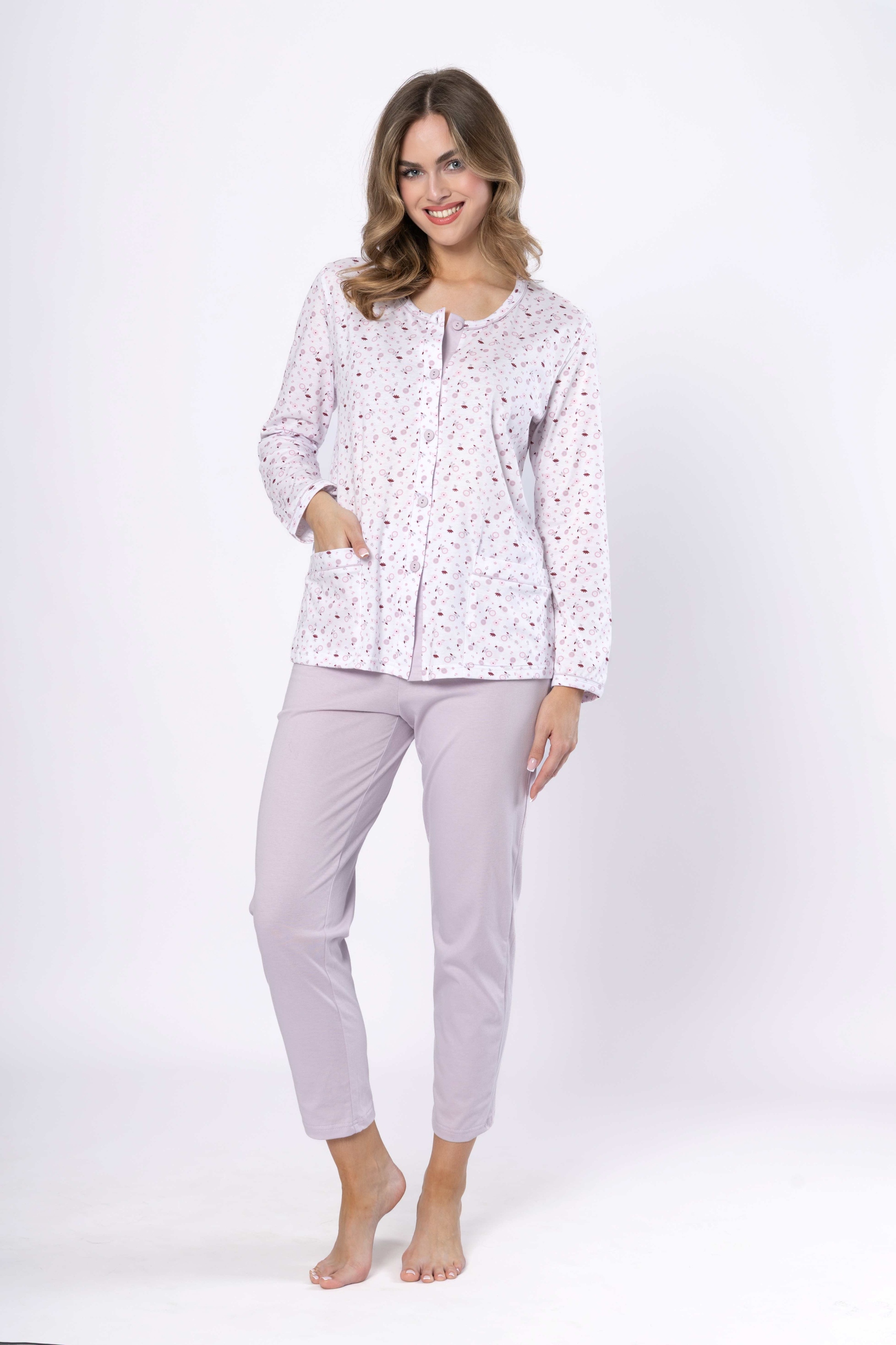 Dámské bavlněné rozepínací pyžamo Leveza Danuta 1637 – elegance a pohodlí