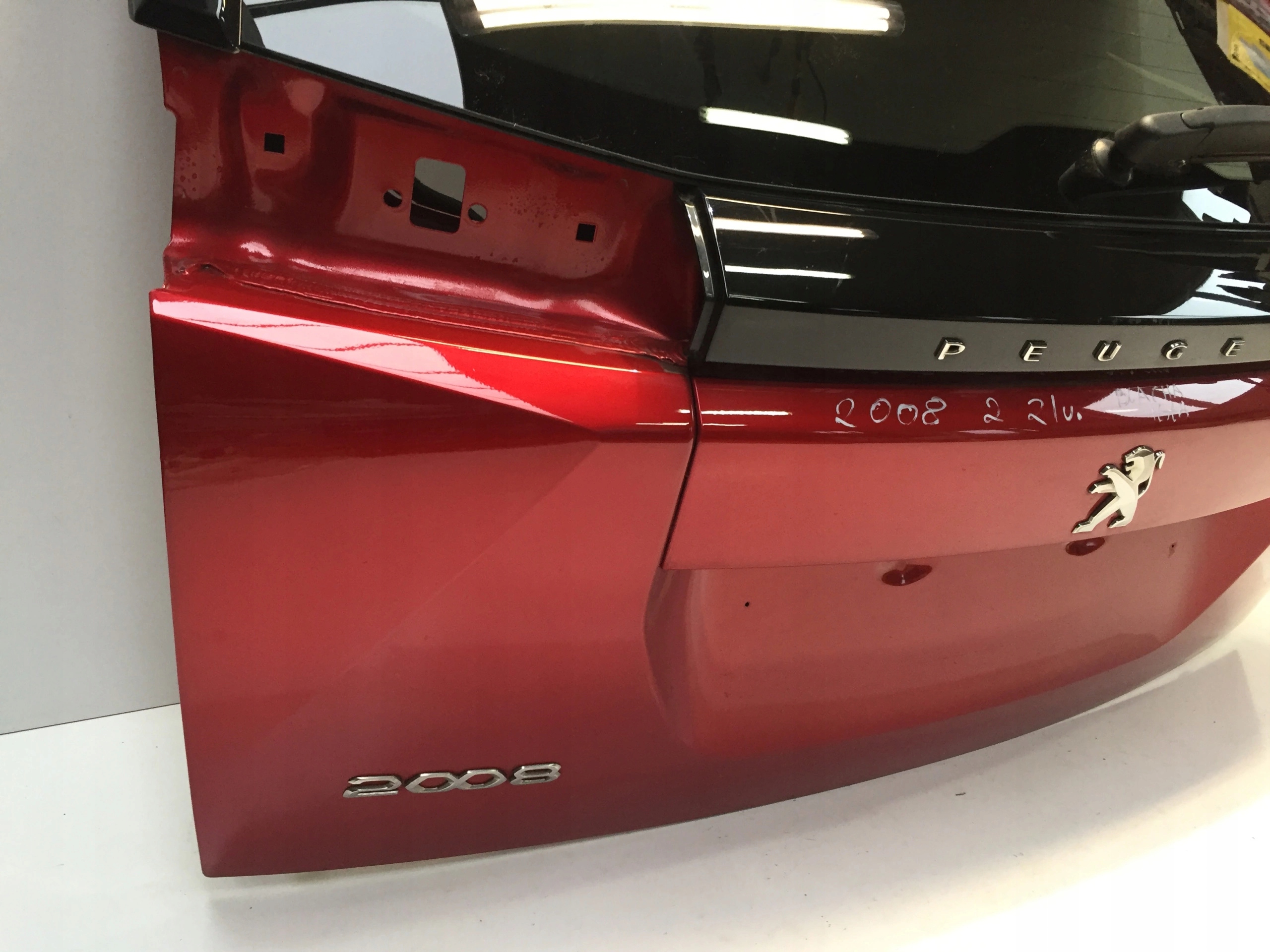 PEUGEOT 2008 II 2021 KLAPA BAGAŻNIKA TYŁ TYLNA Typ samochodu Samochody osobowe