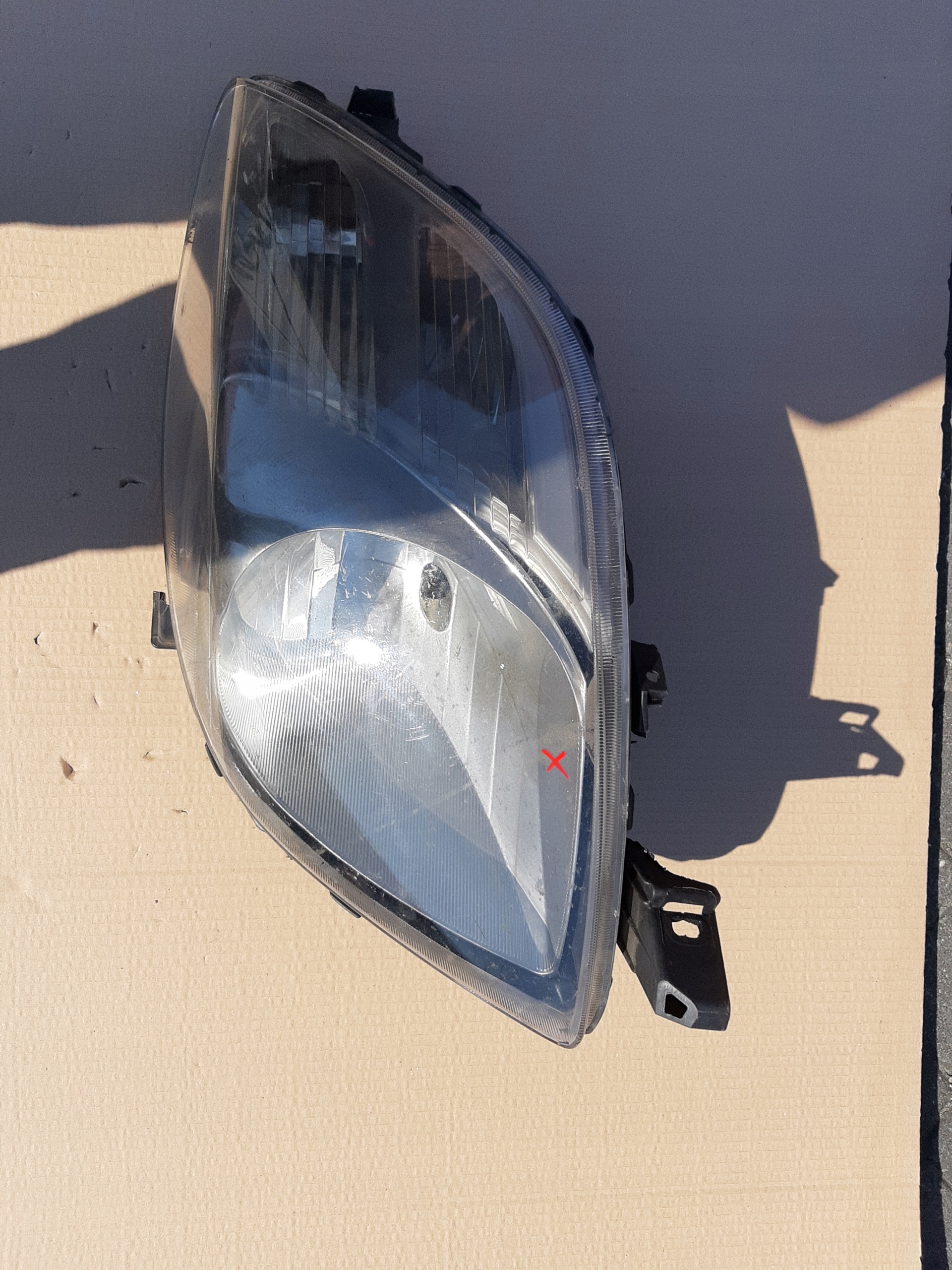 ФАРА ЛЕВА TOYOTA YARIS II 06-09R11300d120