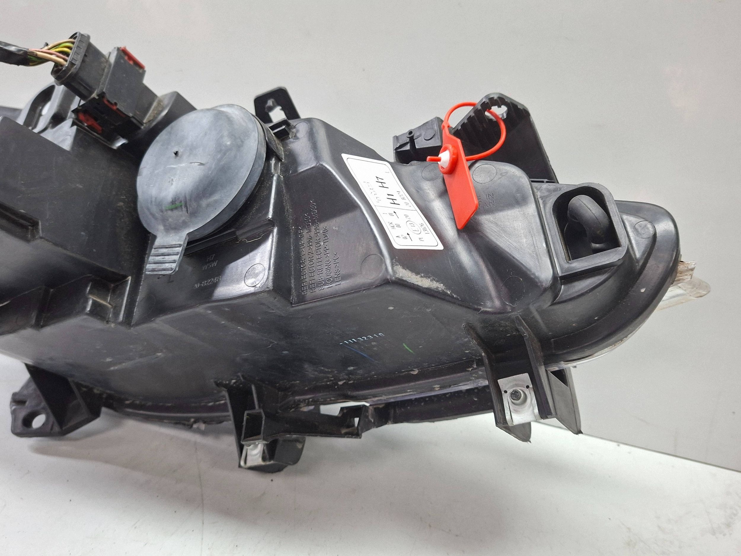light front left TYC PEUGEOT 307 LIFT 2004