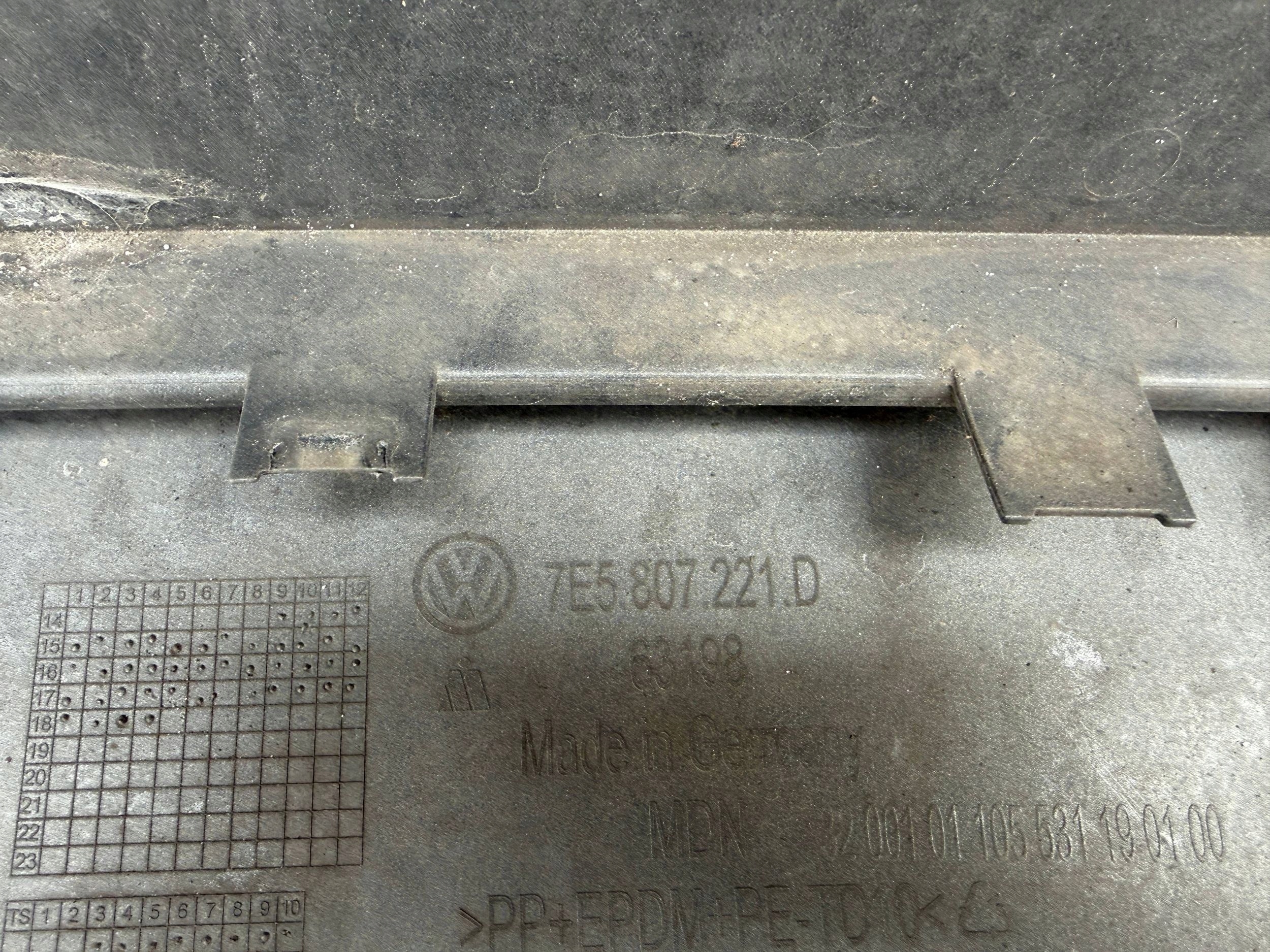 Vw Multivan 7E 15- T6 Lift bumper front front