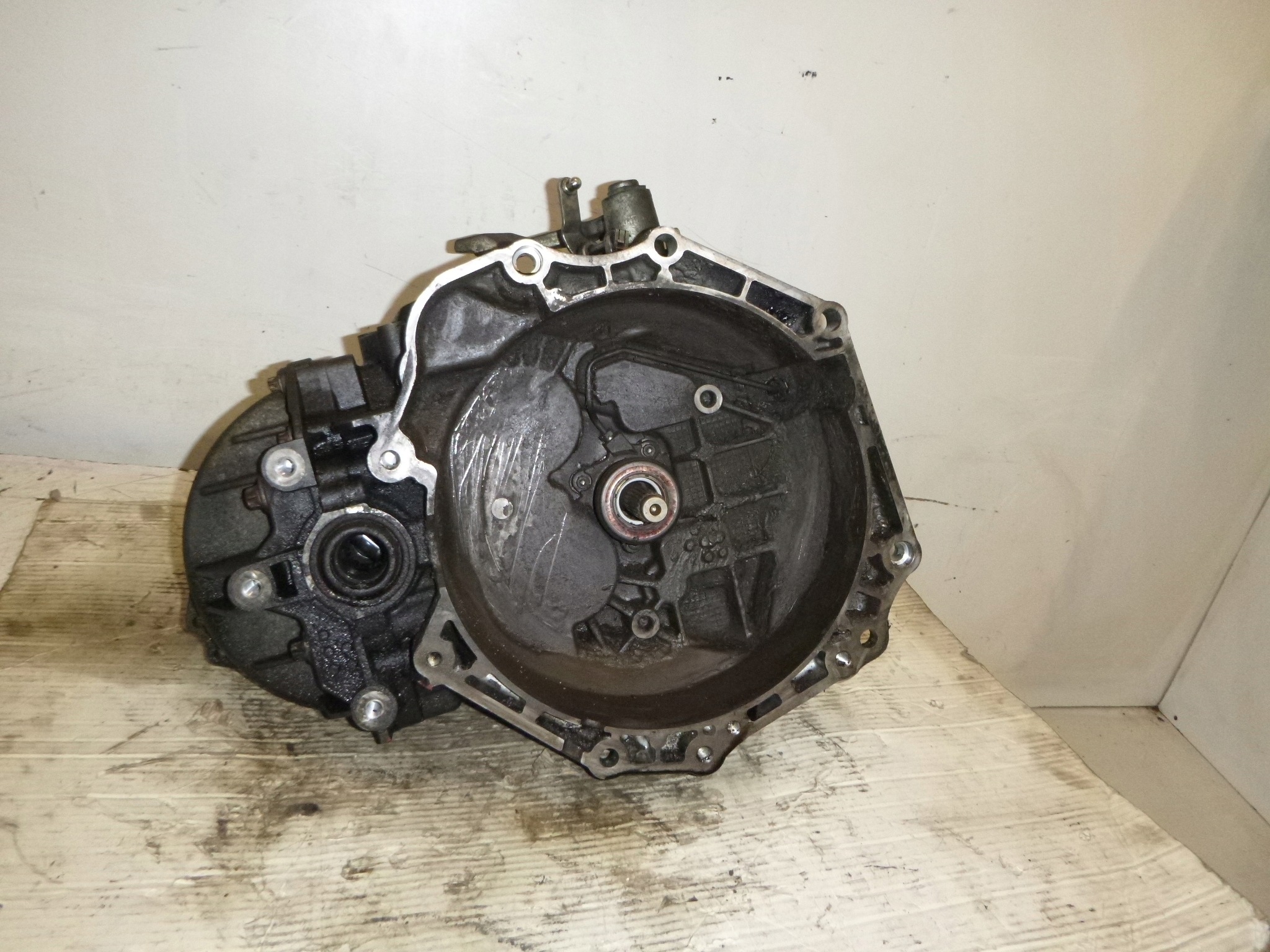 Getriebe Opel Astra H 1.7D 6 getriebe 2010r.