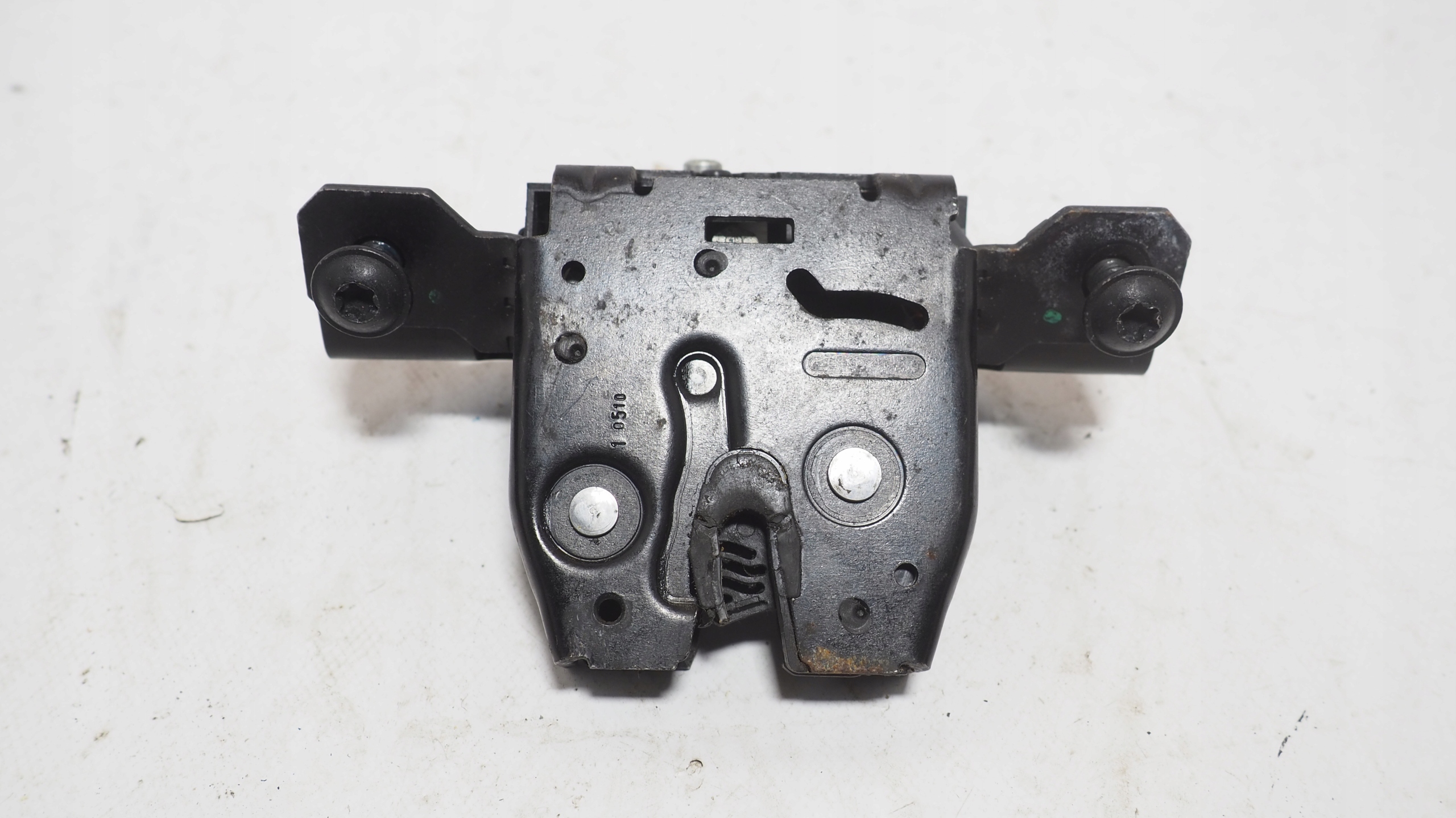 Opel Astra IV J lock rygiel bonnet boot