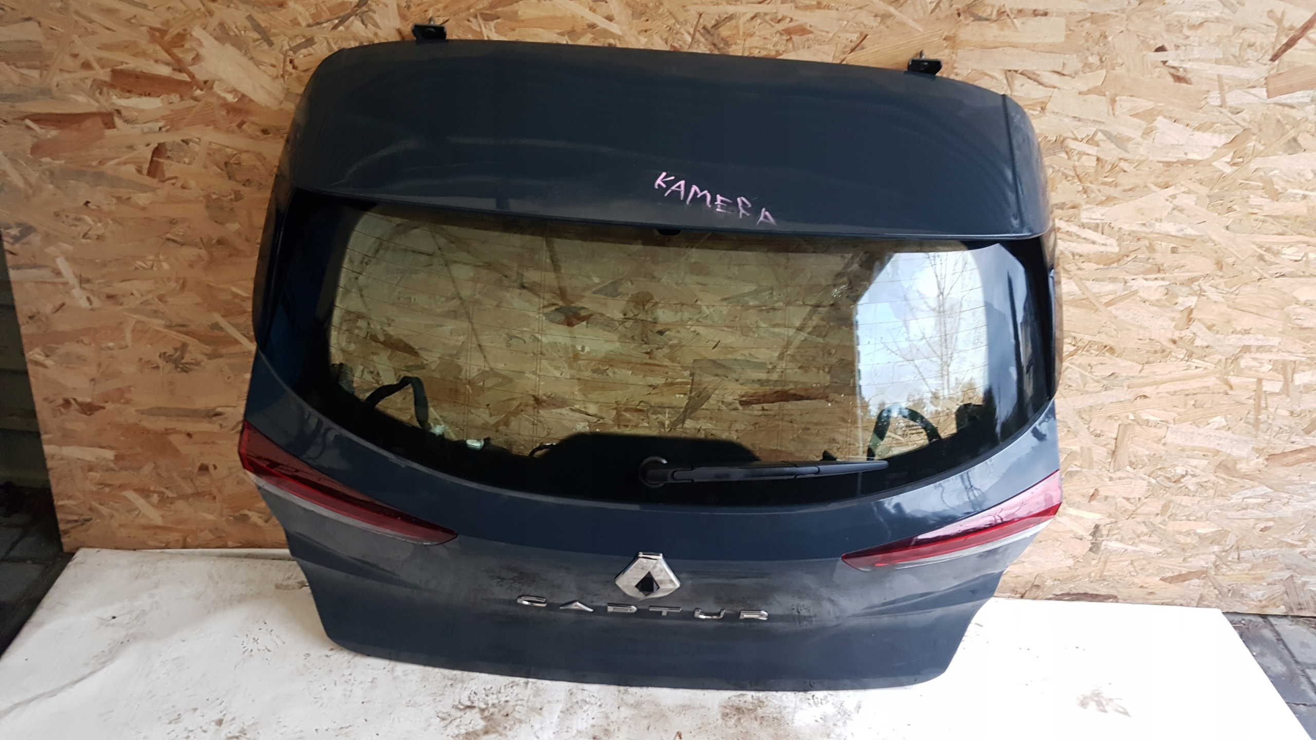 RENAULT CAPTUR II 2020 KLAPA POKRYWA BAGAŻNIKA TYŁ