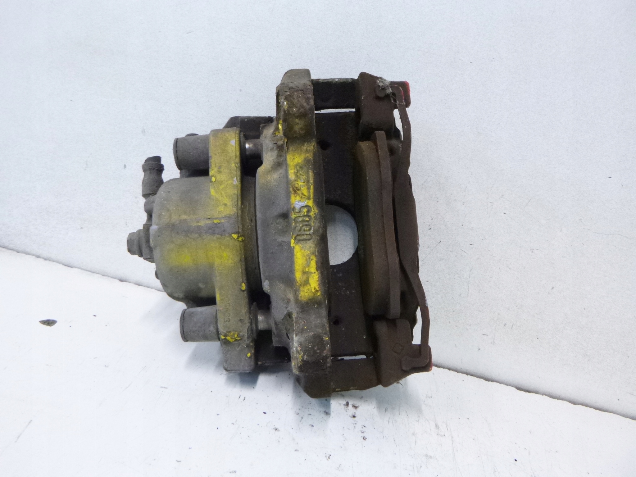 caliper brake front Opel Signum 2.2DTi 2004r.