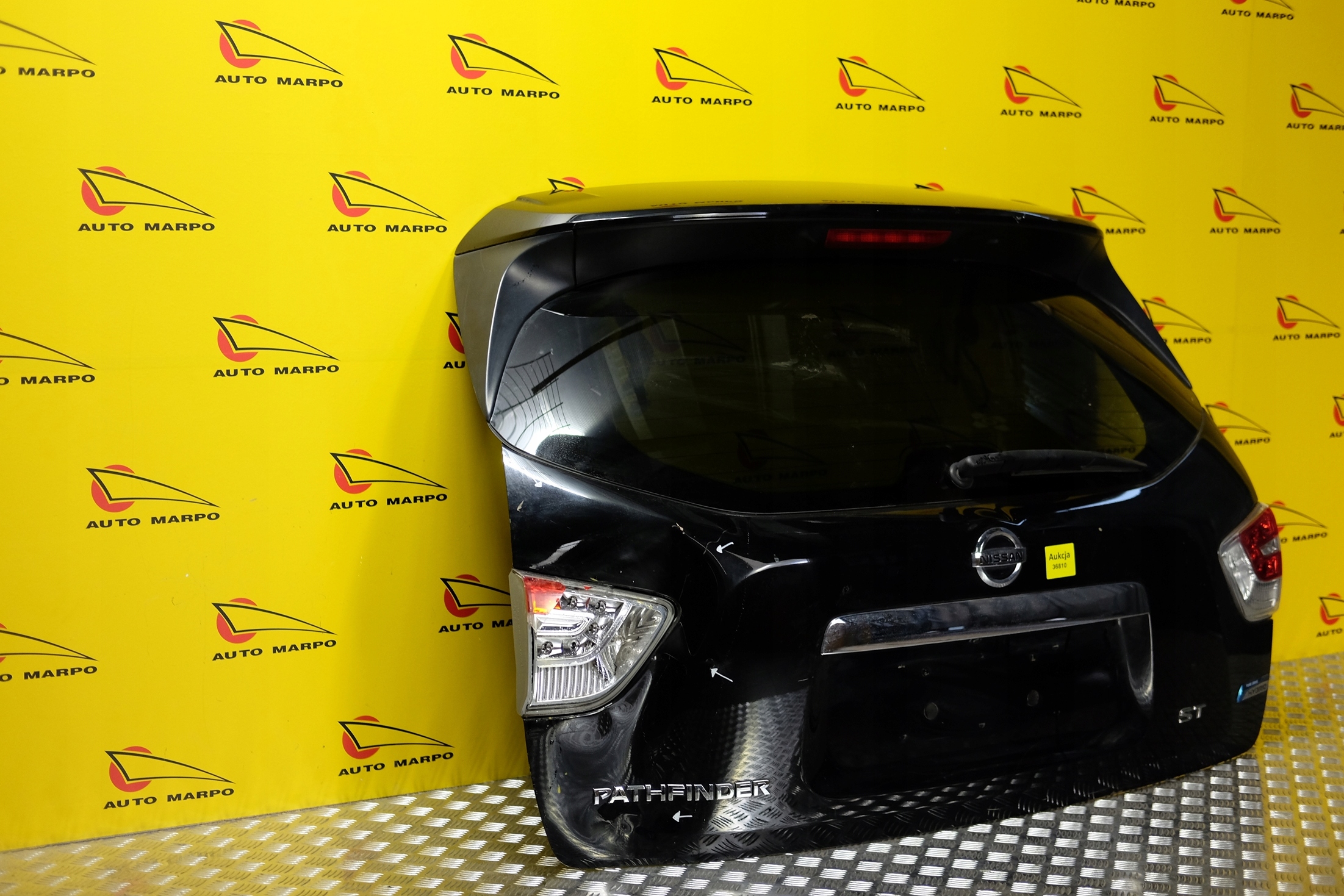 NISSAN PATHFINDER R52 2013- KLAPA TYŁ SZYBA Typ samochodu 4x4/SUV Samochody osobowe