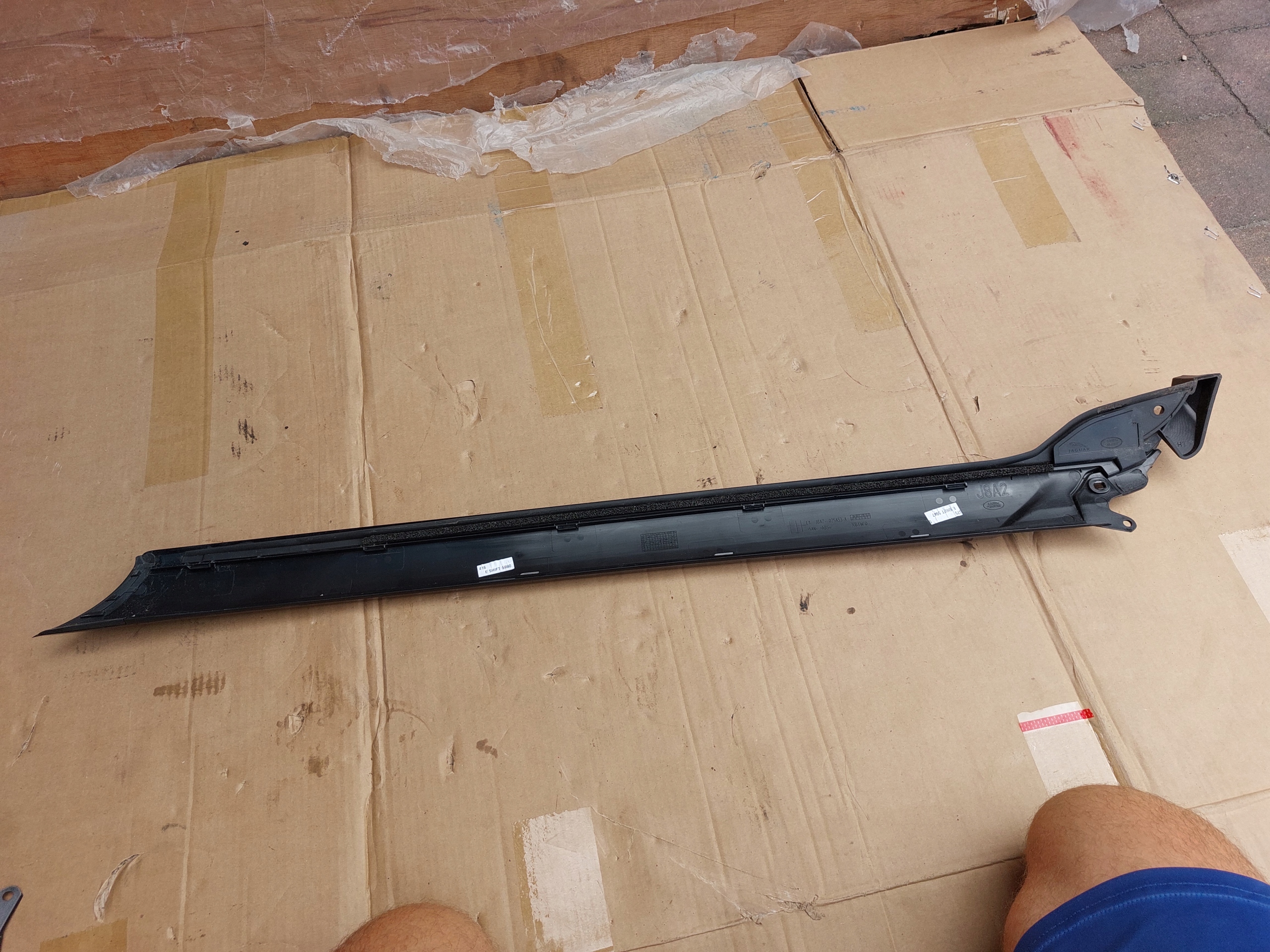 RANGE ROVER VELAR L560 moulding windows CZOLOWEJ left
