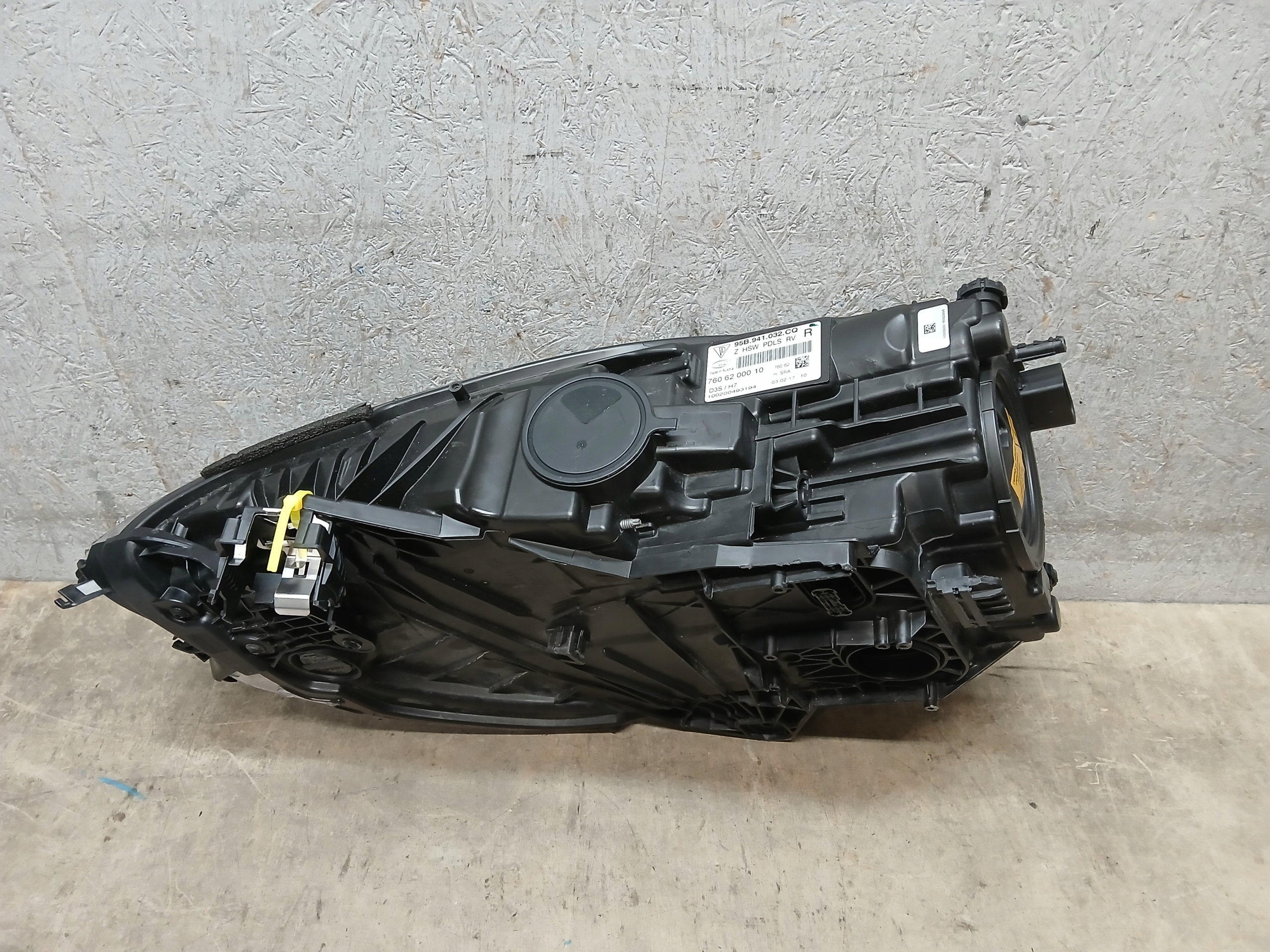 light front right PORSCHE MACAN XENON 95B 95B941032CQ