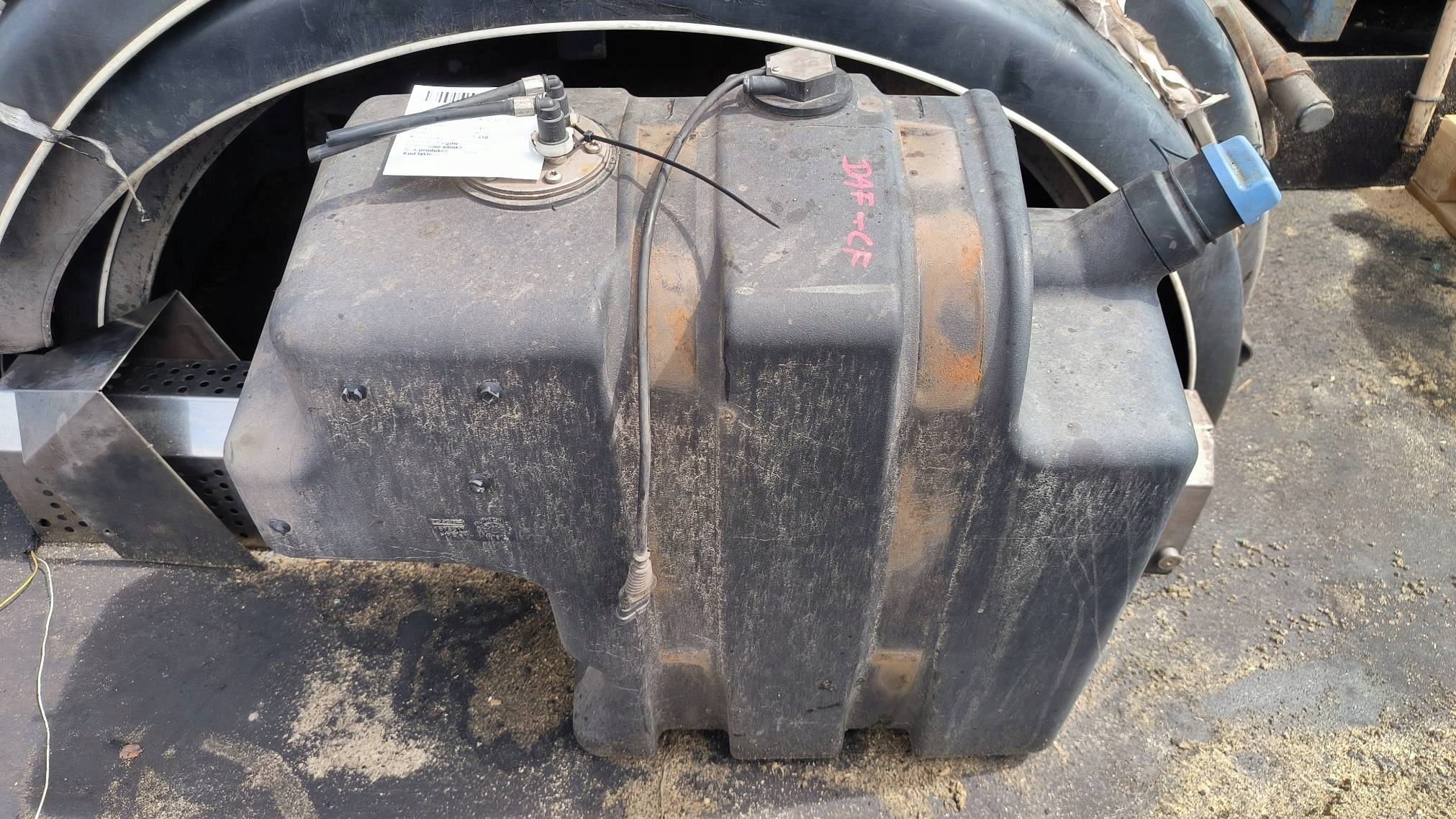 tank ADBLUE 1678911 DAF 75.310