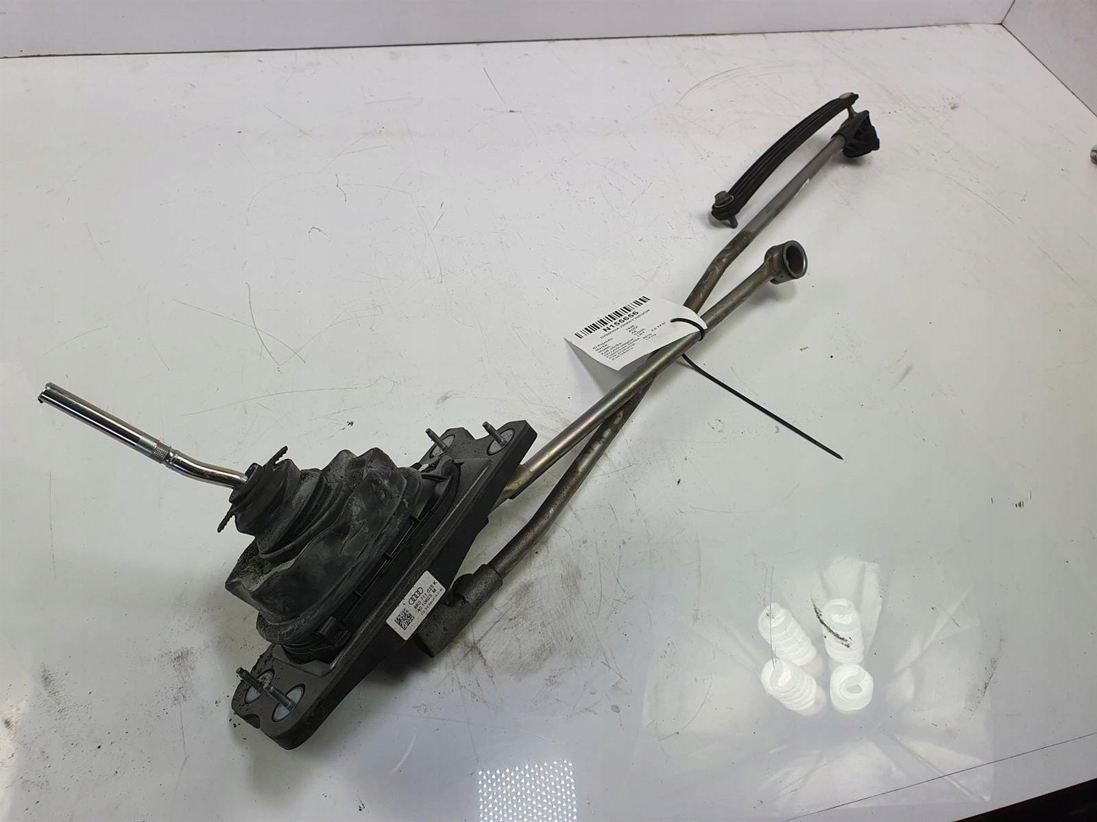 DZWIGNIA ZMIANY BIEGÓW 8K0711025K AUDI A5