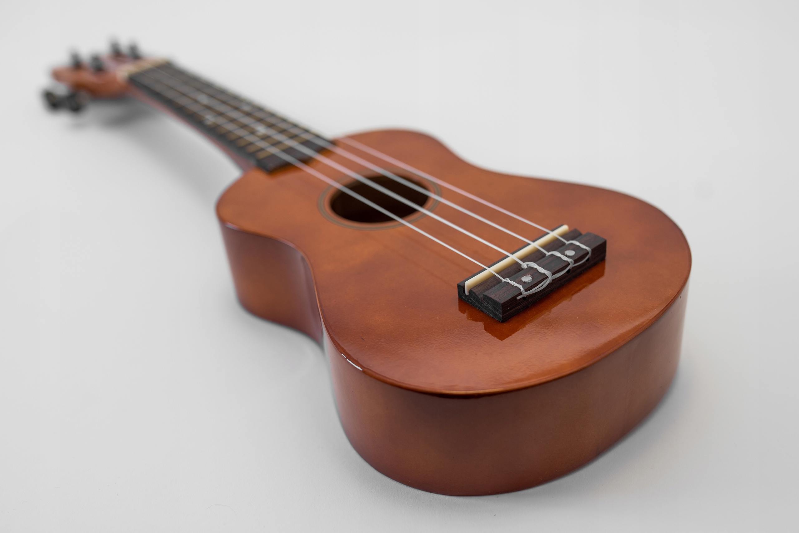 Ukulele sopranowe drewniane Castelo UK-U1 Brown Brązowe z Pokrowcem ZESTAW Rodzaj sopranowe