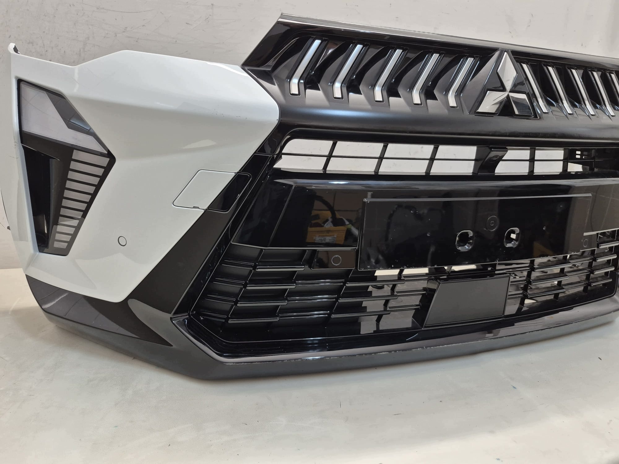 MITSUBISHI ASX II LIFT 24- bumper front front grill RADAR PDC KAMERA