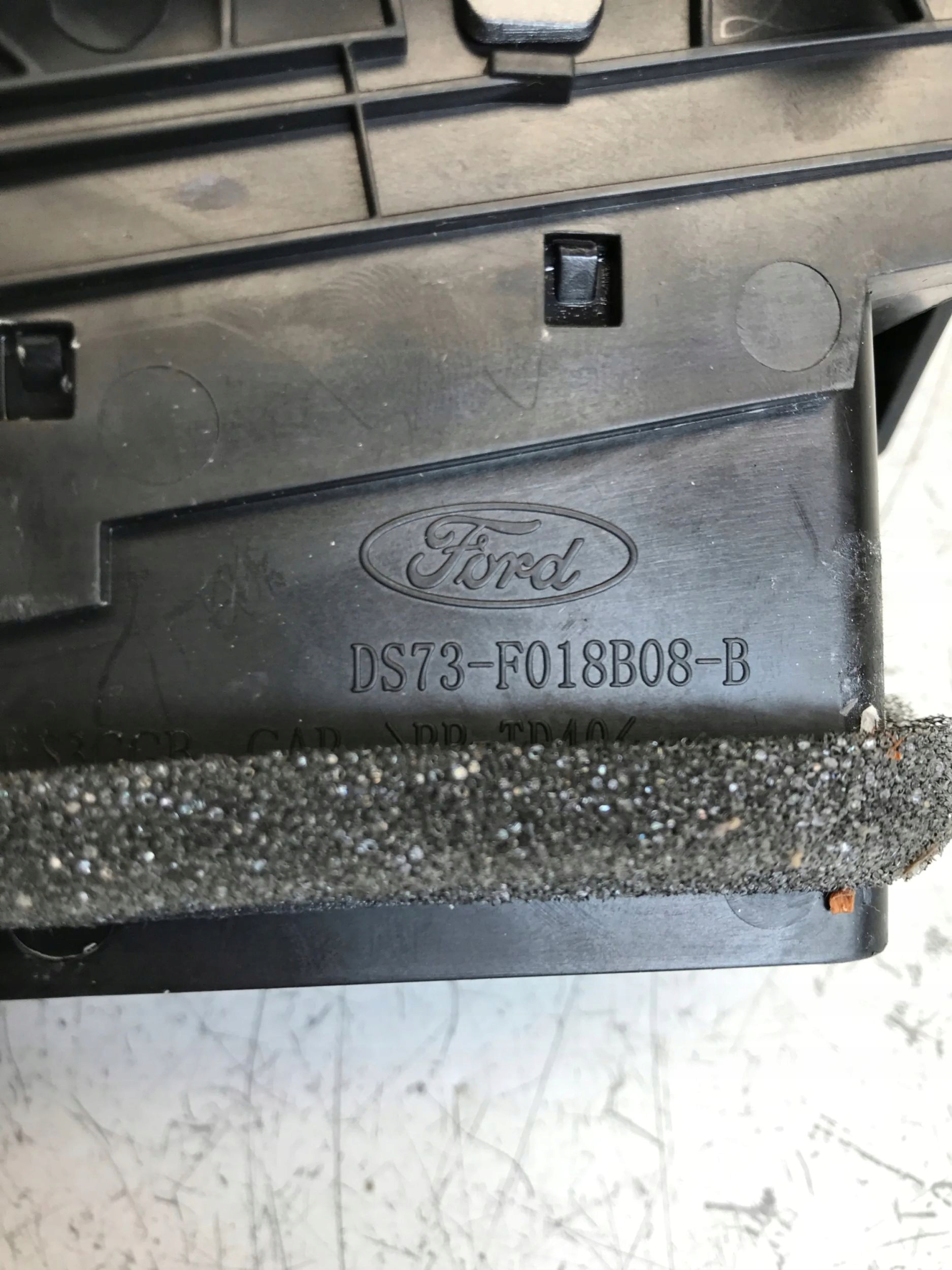 grid air conditioning devices right FORD MONDEO MK5