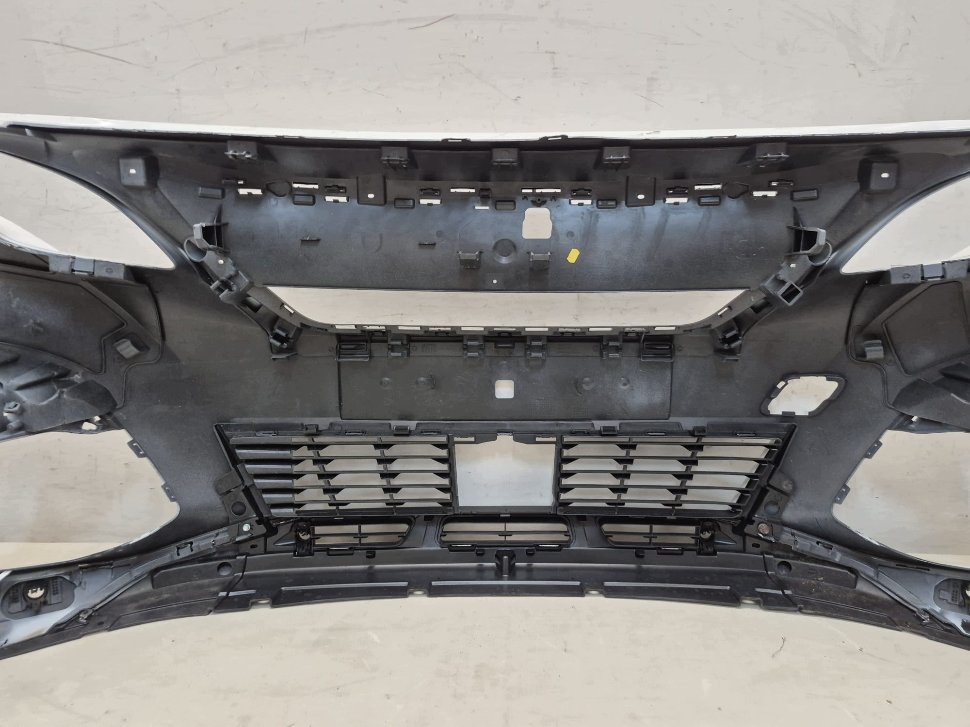 PEUGEOT 3008 5008 II 2 16- bumper front front PDC for FULL LED 9815499077