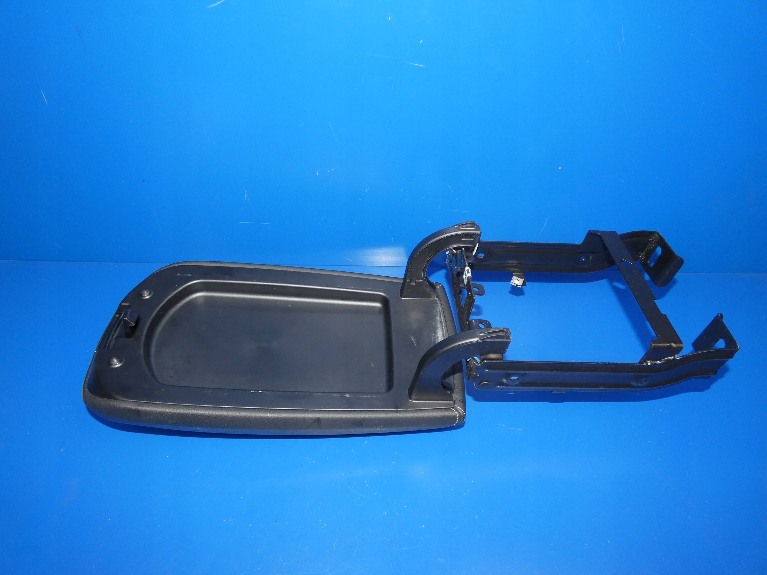 BMW X3 F25 X4 F26 armrest front front