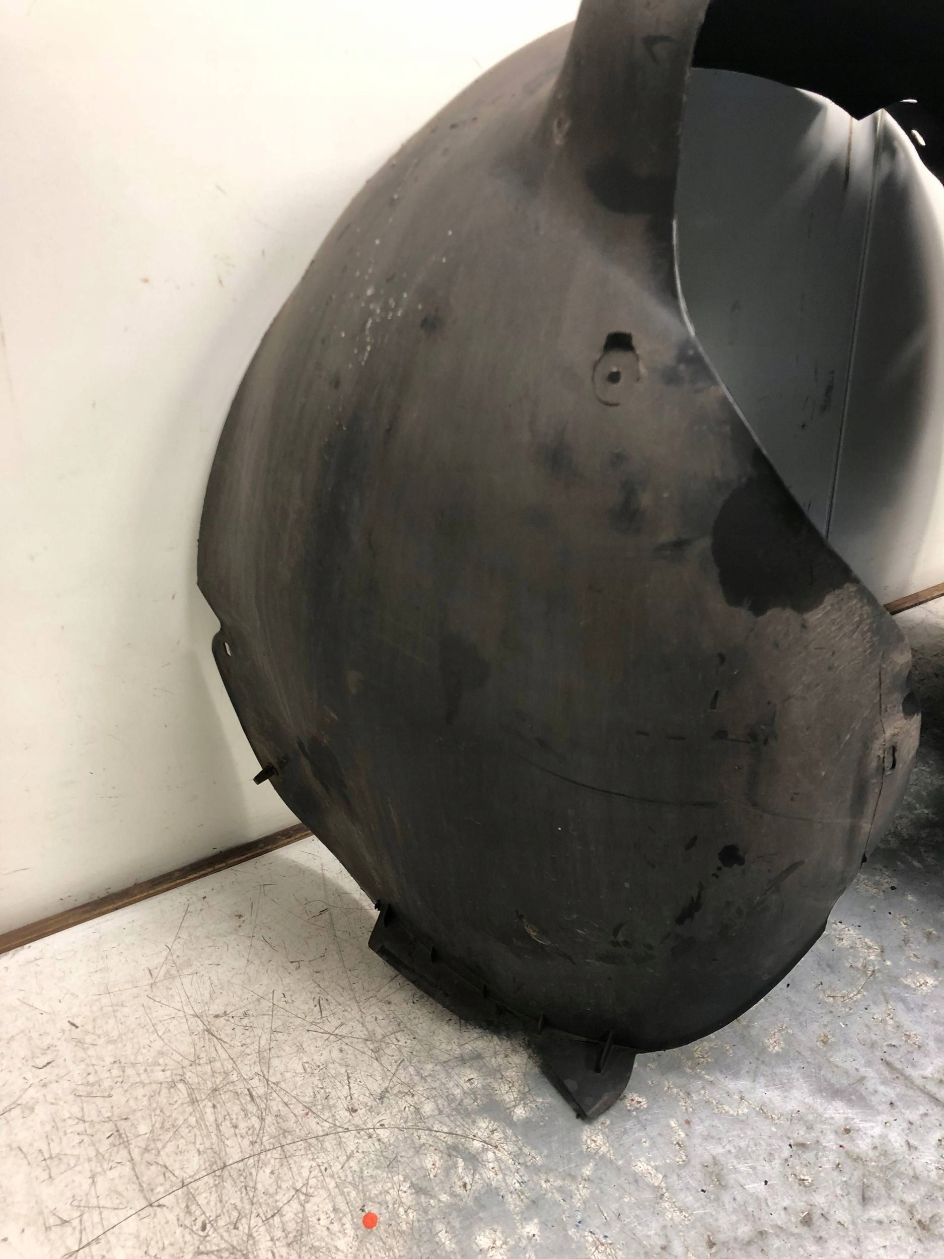mudguard left front VW TOURAN and LIFT 1T0805973L