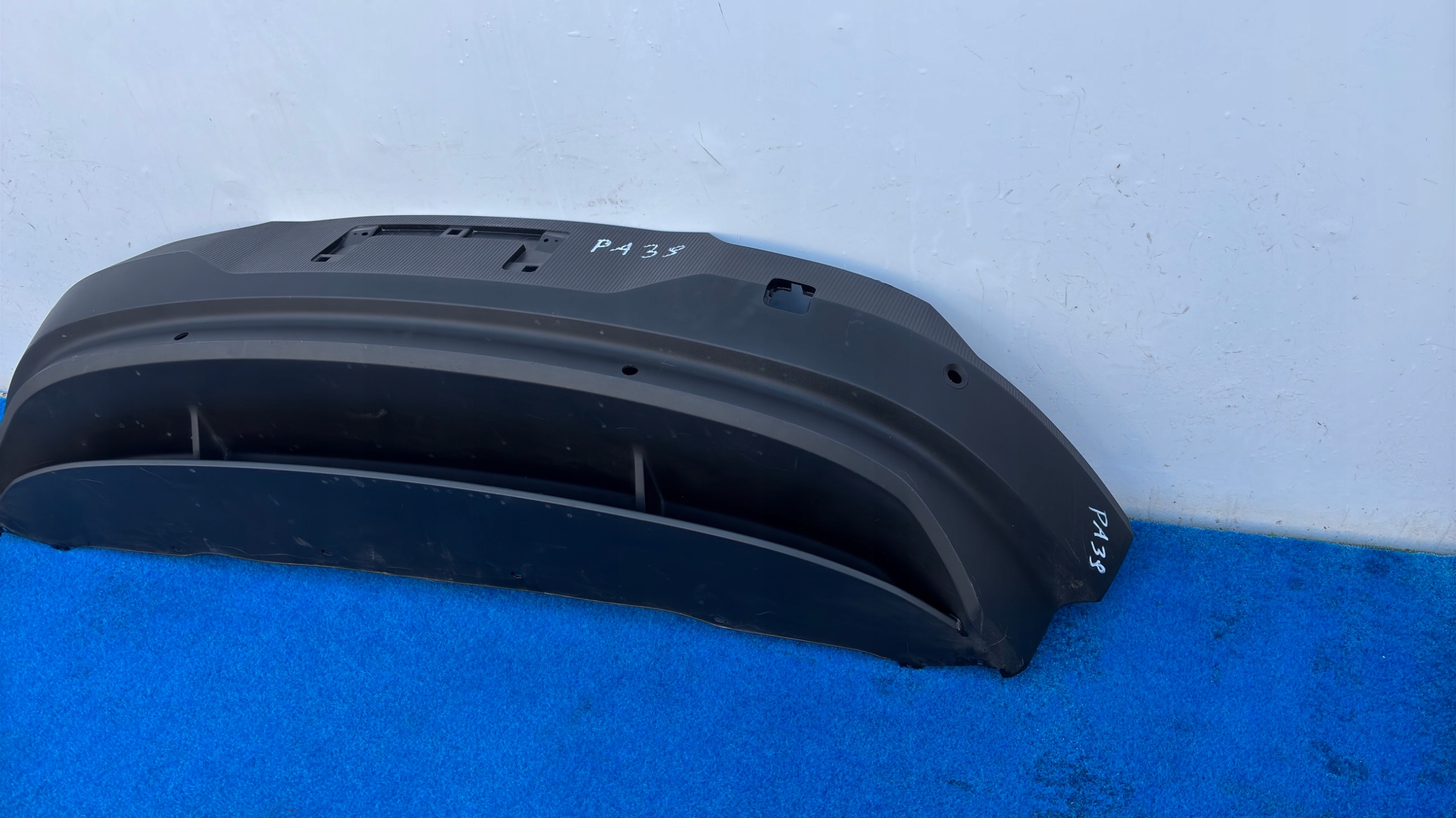 VOLVO EX30 EX-30 lower bumper rear part accessories 31345661 PA39