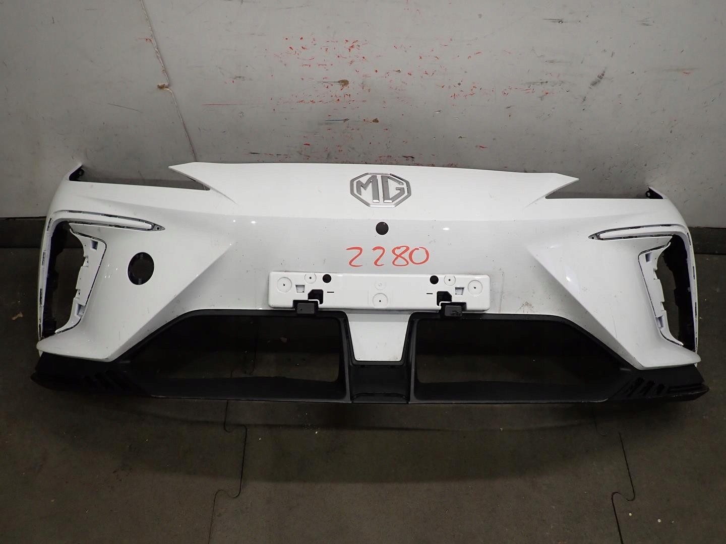 bumper front front MG 4 MG4 2022- 11183302