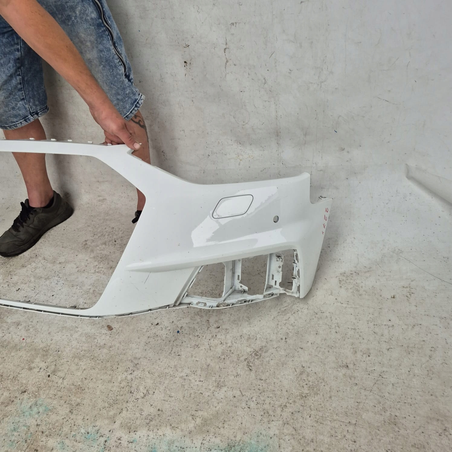 AUDI A4 8W LIFT ALLROAD 19- bumper front front SPR PDC 8W0807437BB