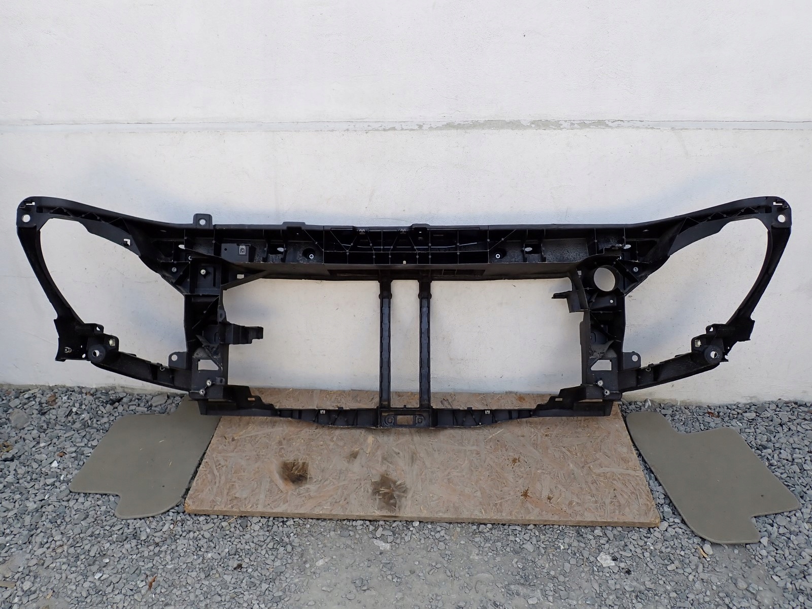 support panel for radiators pillar RENAULT MASTER 3 III 2010- 625006894R