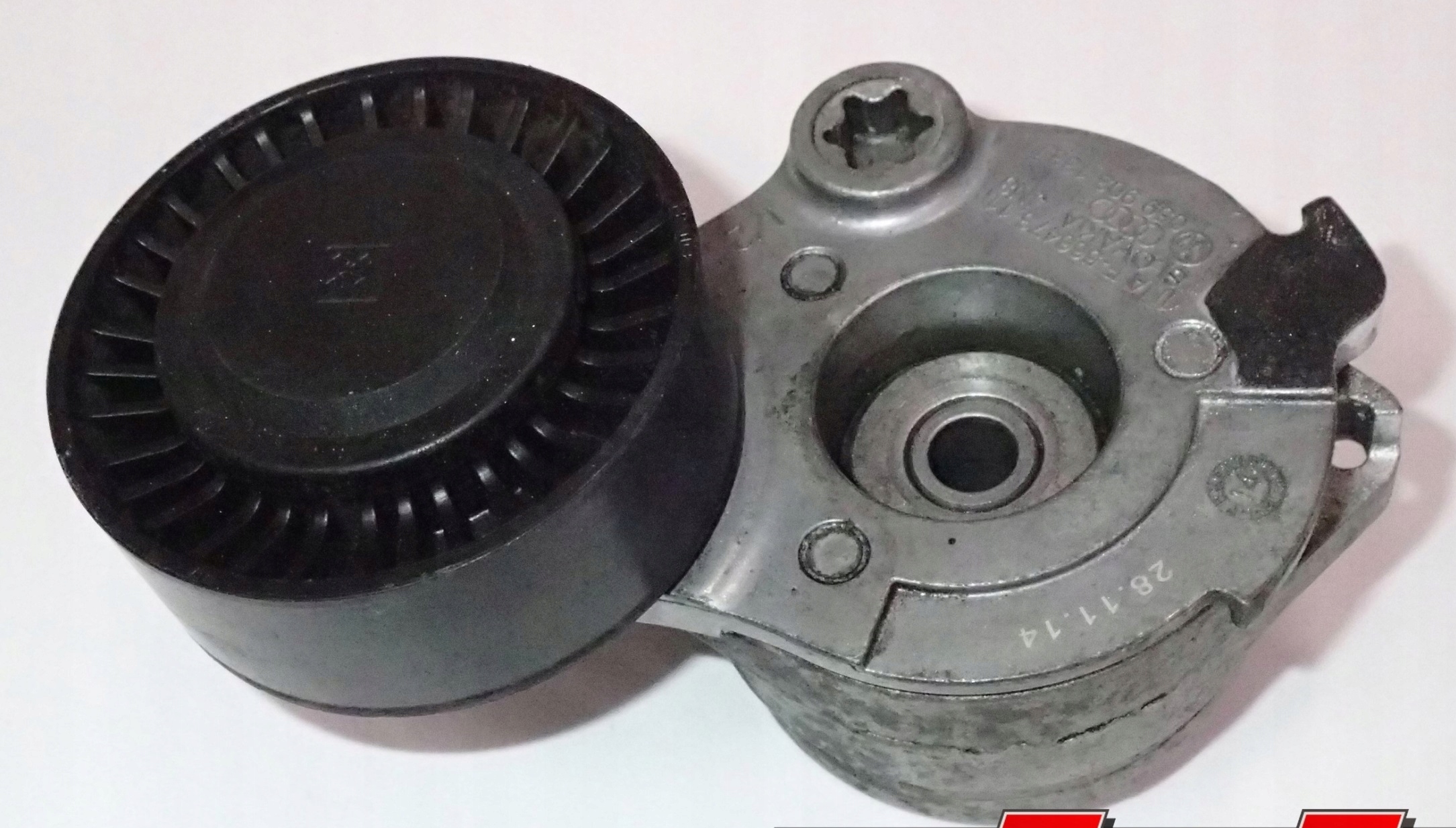 NAPINACZ ROLKA PASKA KLINOWEGO AUDI Q7 059903133J Typ samochodu Samochody osobowe