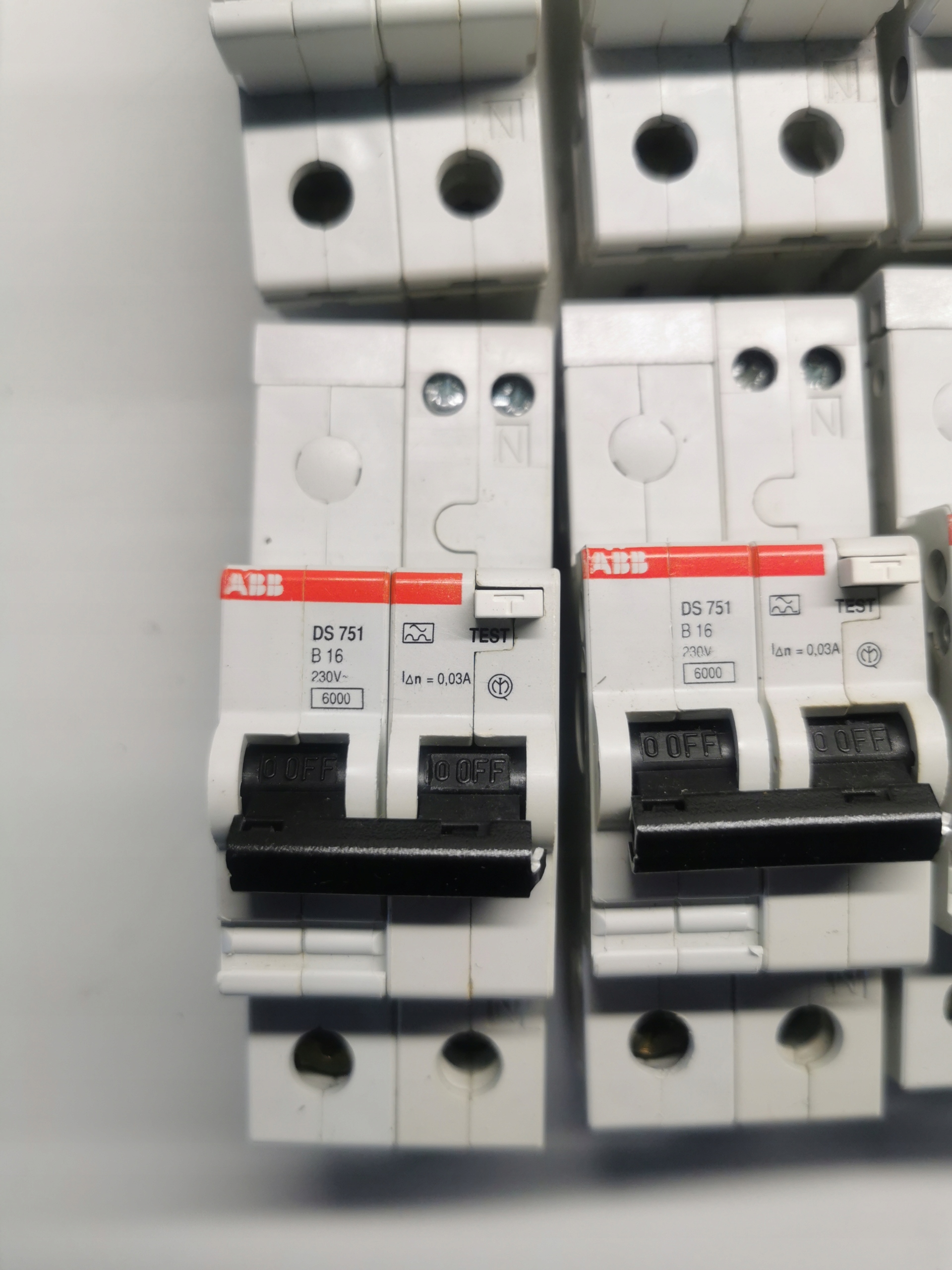 Wyłącznik różnicowoprądowy 2P ABB DS 751 16A 0,03A Kod producenta DS 751