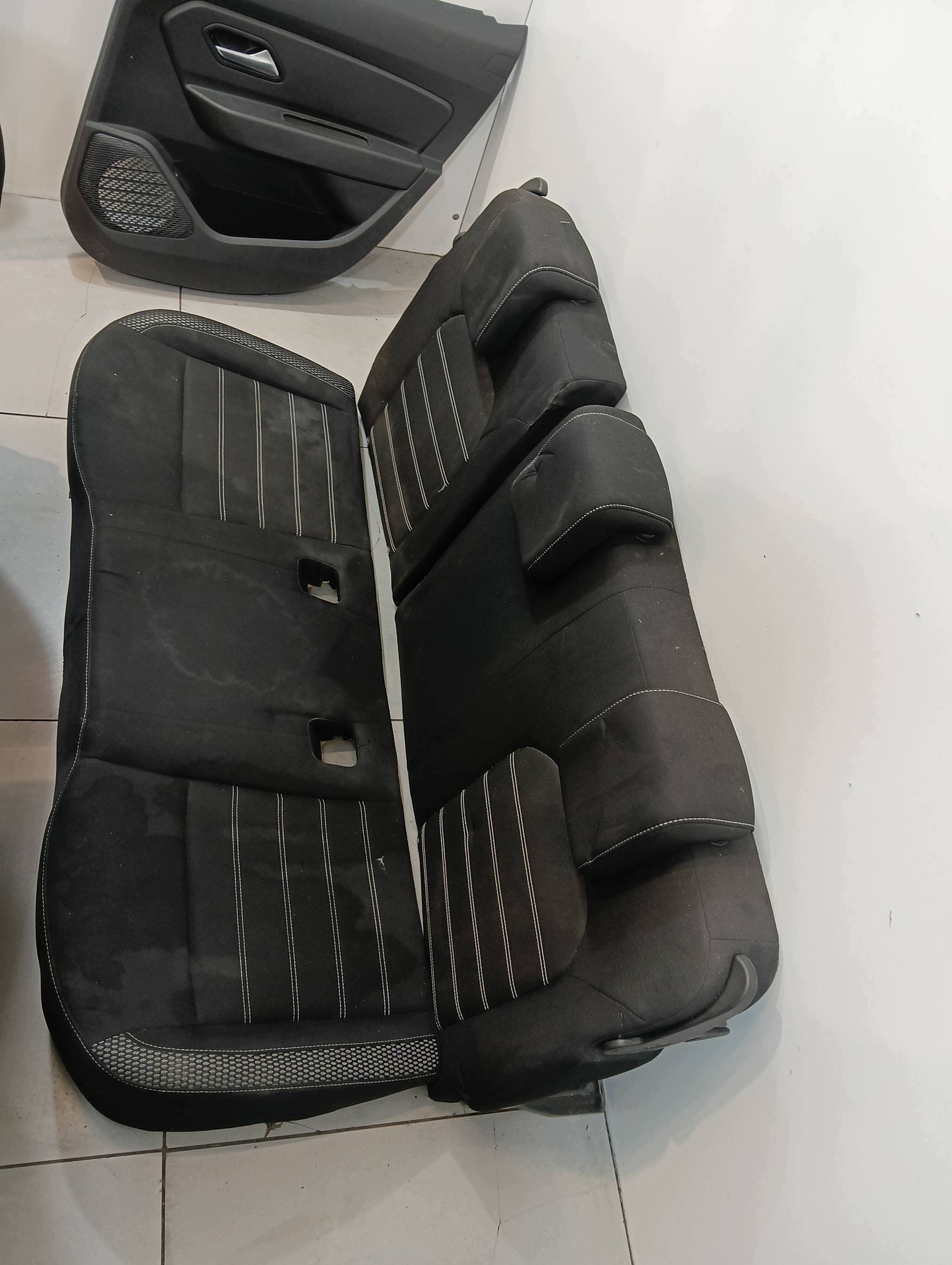 Sitze Seiten EU KOMPLET Dacia Duster II (2017-2024)