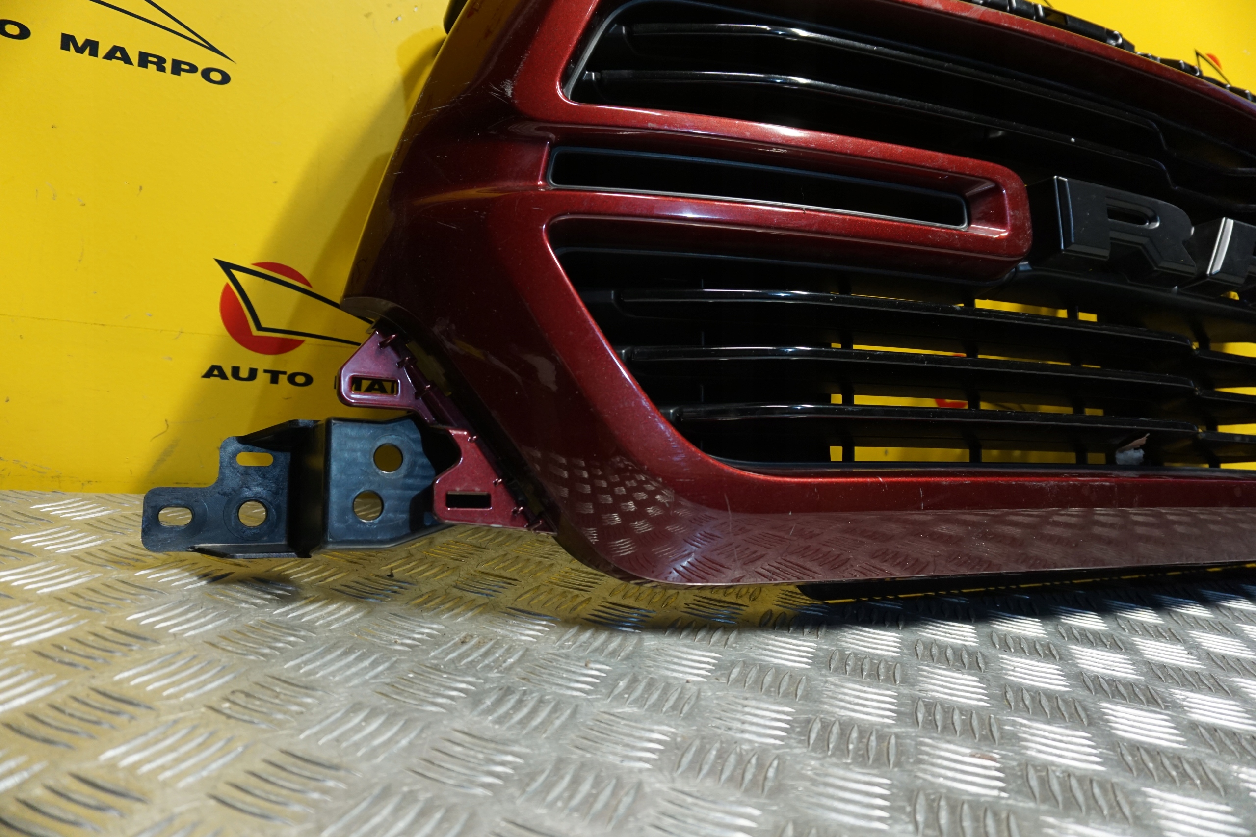 DODGE RAM 1500 2019 - 2023 Atrapa Grill 68366528AH Typ samochodu 4x4/SUV Samochody osobowe