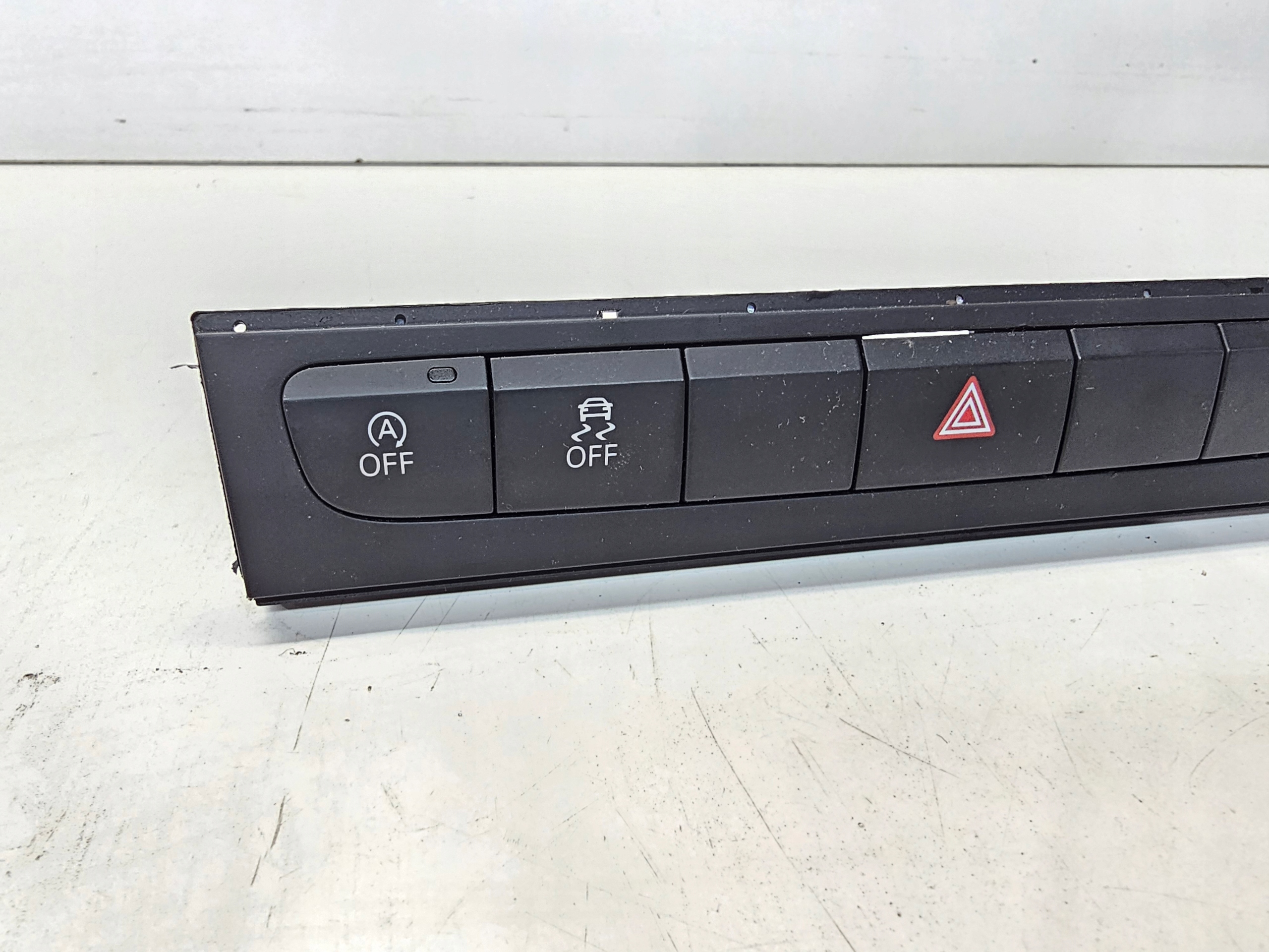 RÁM PANELU konzoli AUDI A3 8P LIFT 8P0863321 START STOP