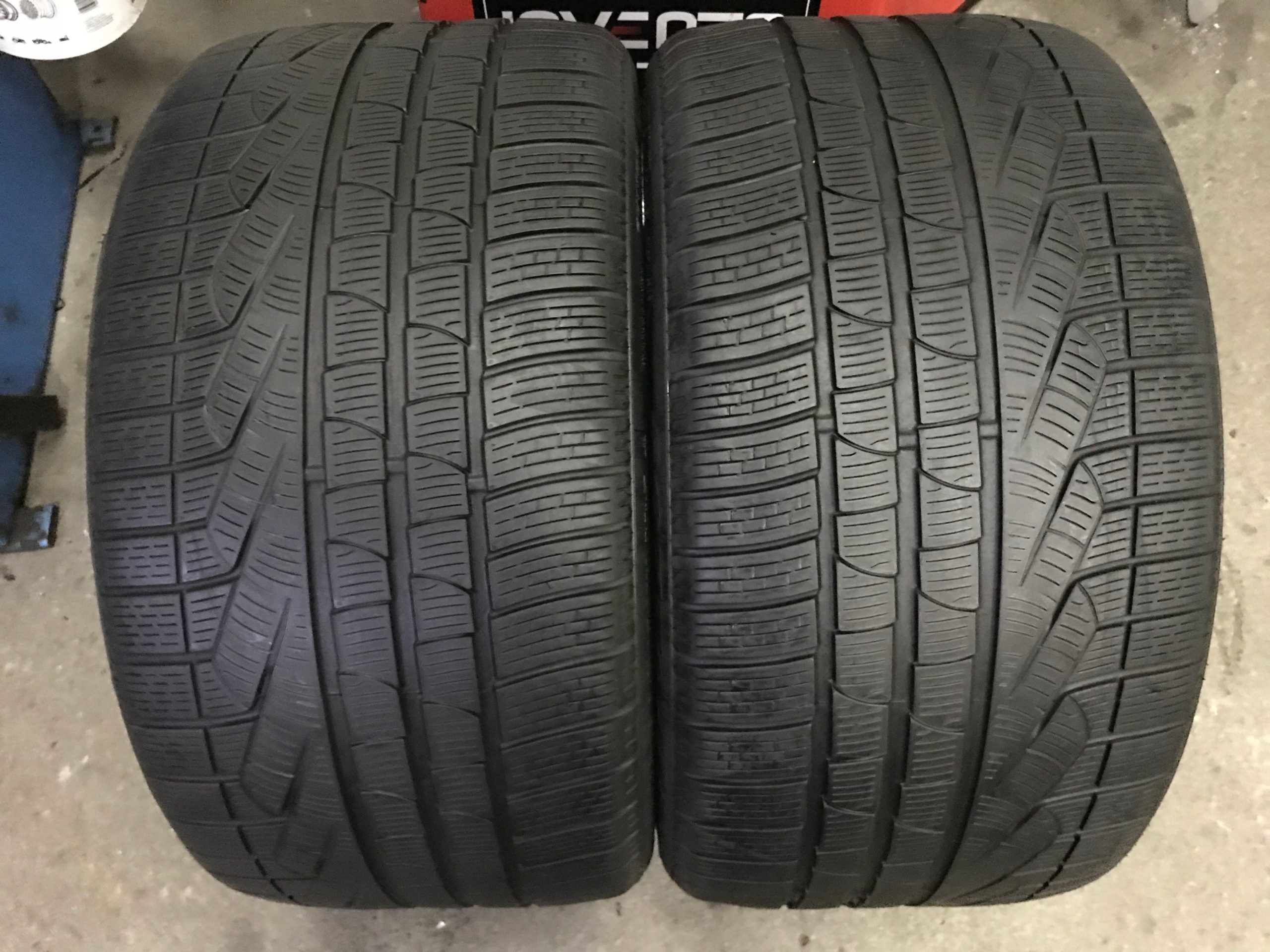 2 tyres winter 295/30R20 Pirelli Winter Sottozero