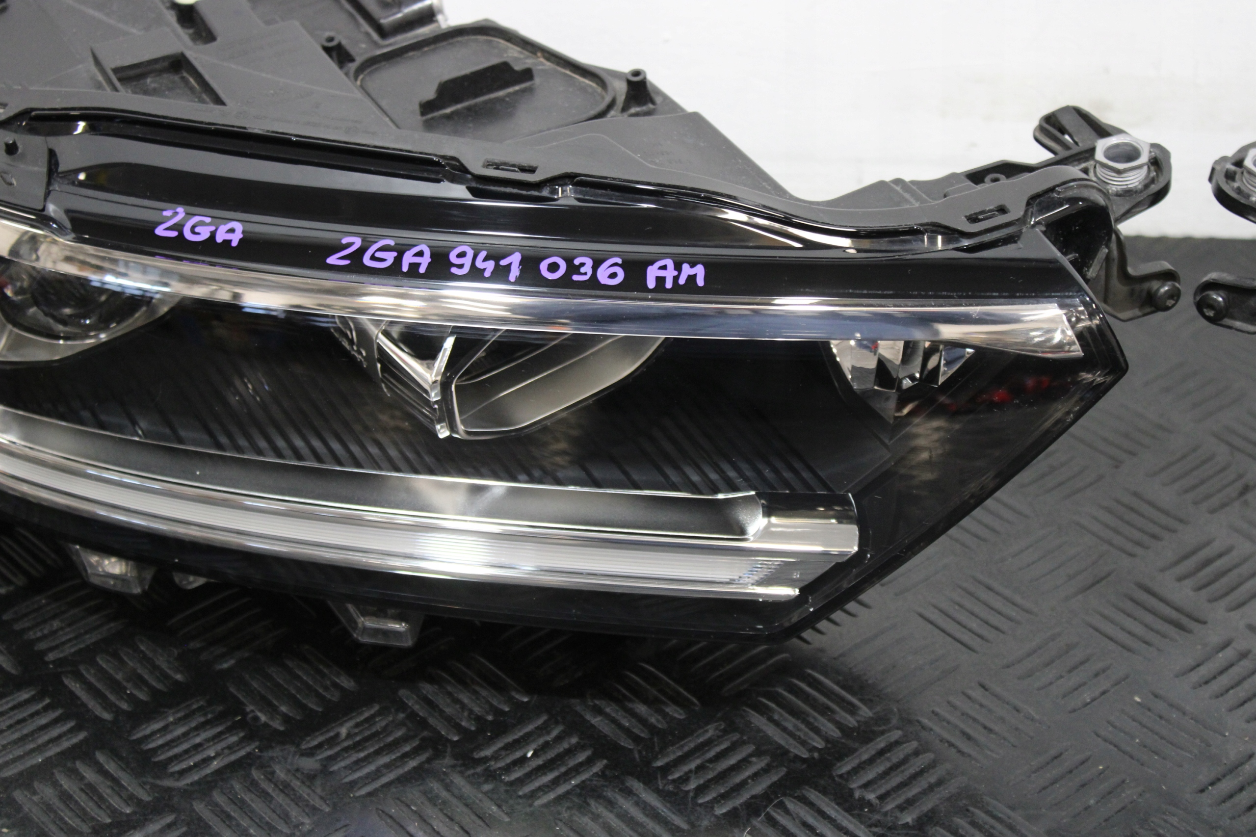 lights light front front LED 2GA941036AM 2GA941035AM VW T-ROC 2GA LIFT FL