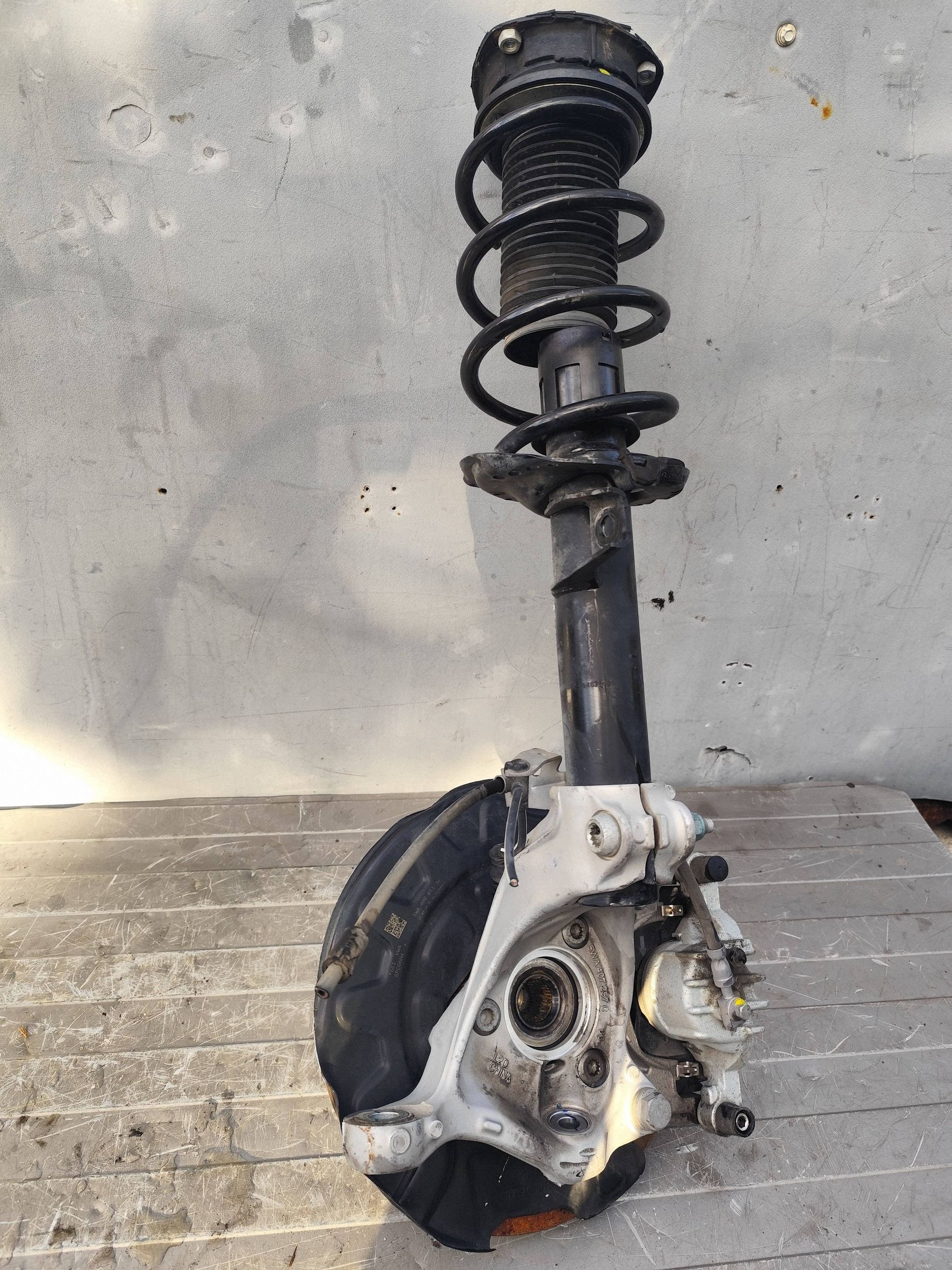 CUPRA FORMENTOR swing shock absorber front left 5NA407257C DEMONTAZ
