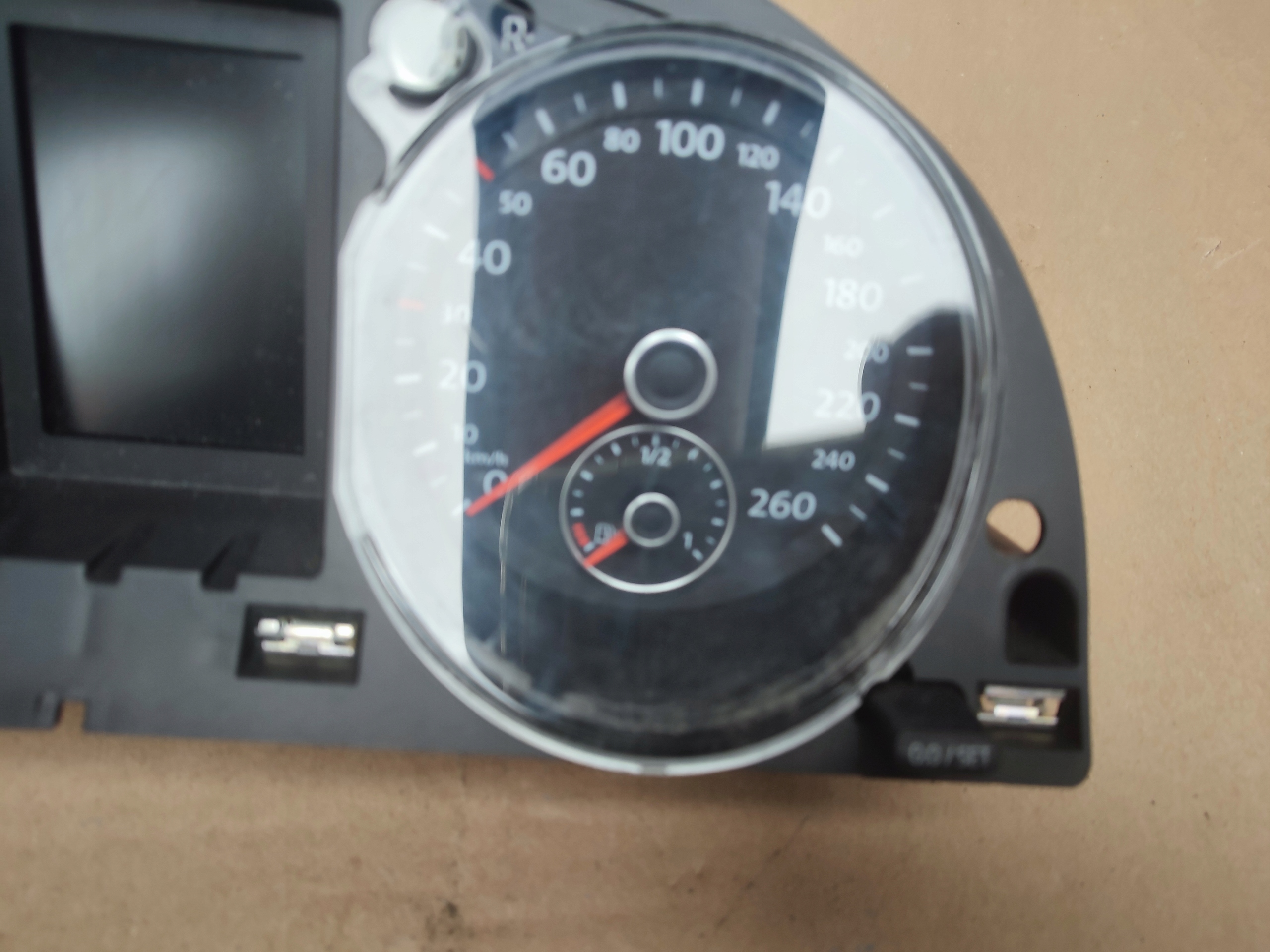 dials dials VW PASSAT B7 2.0 TDI 140KM 3AA920870